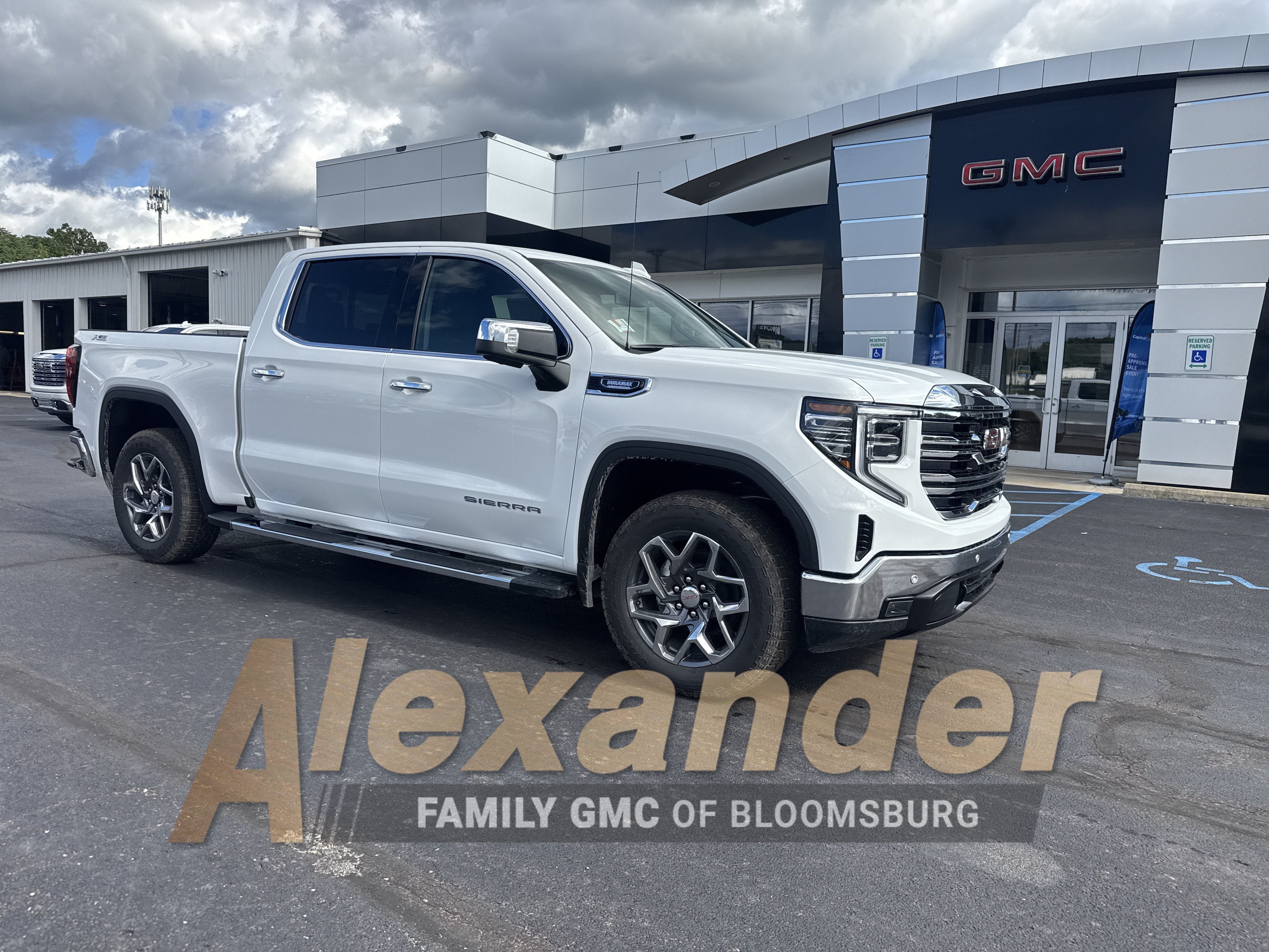 2026 GMC Sierra 1500 SLT