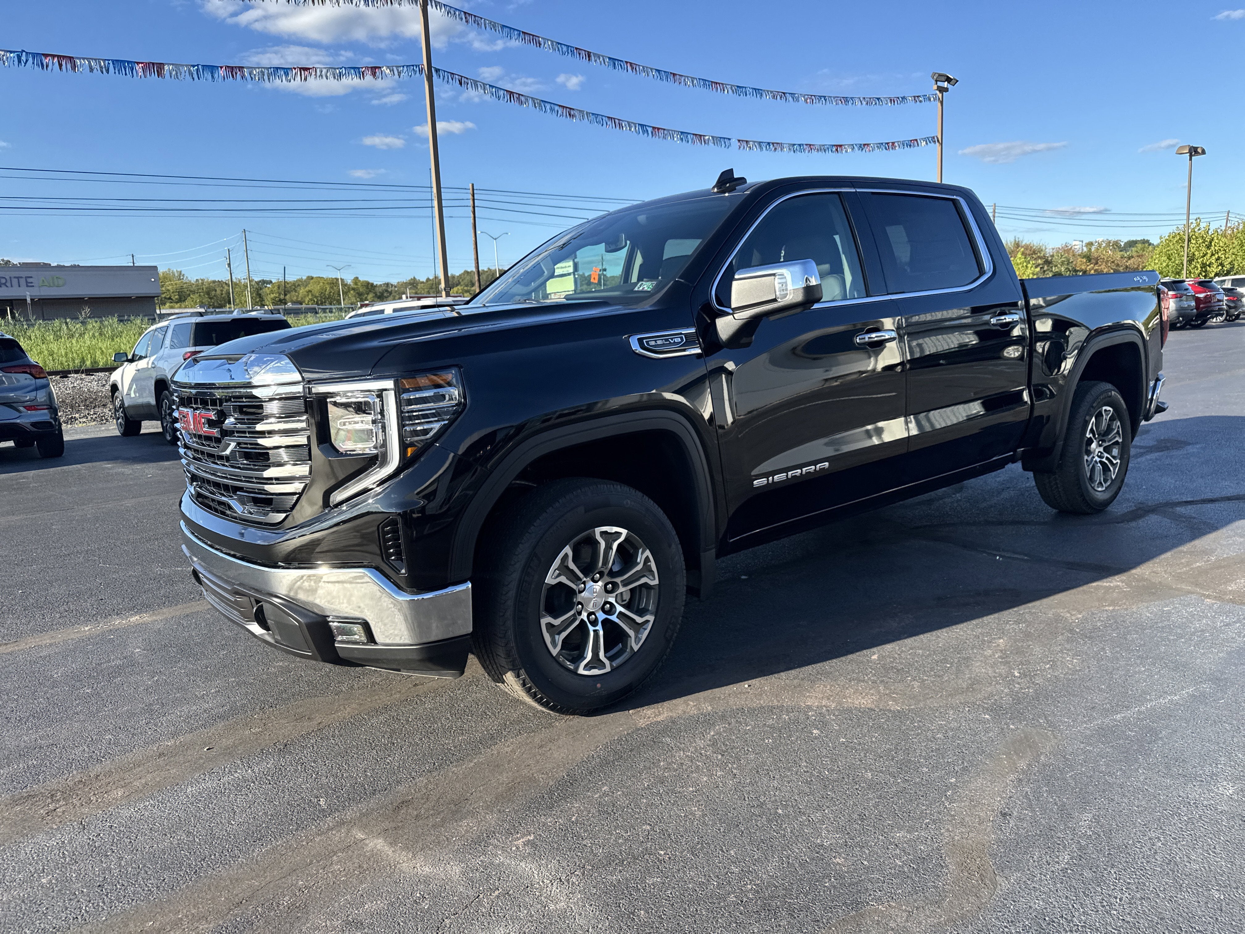 2026 GMC Sierra 1500 SLT