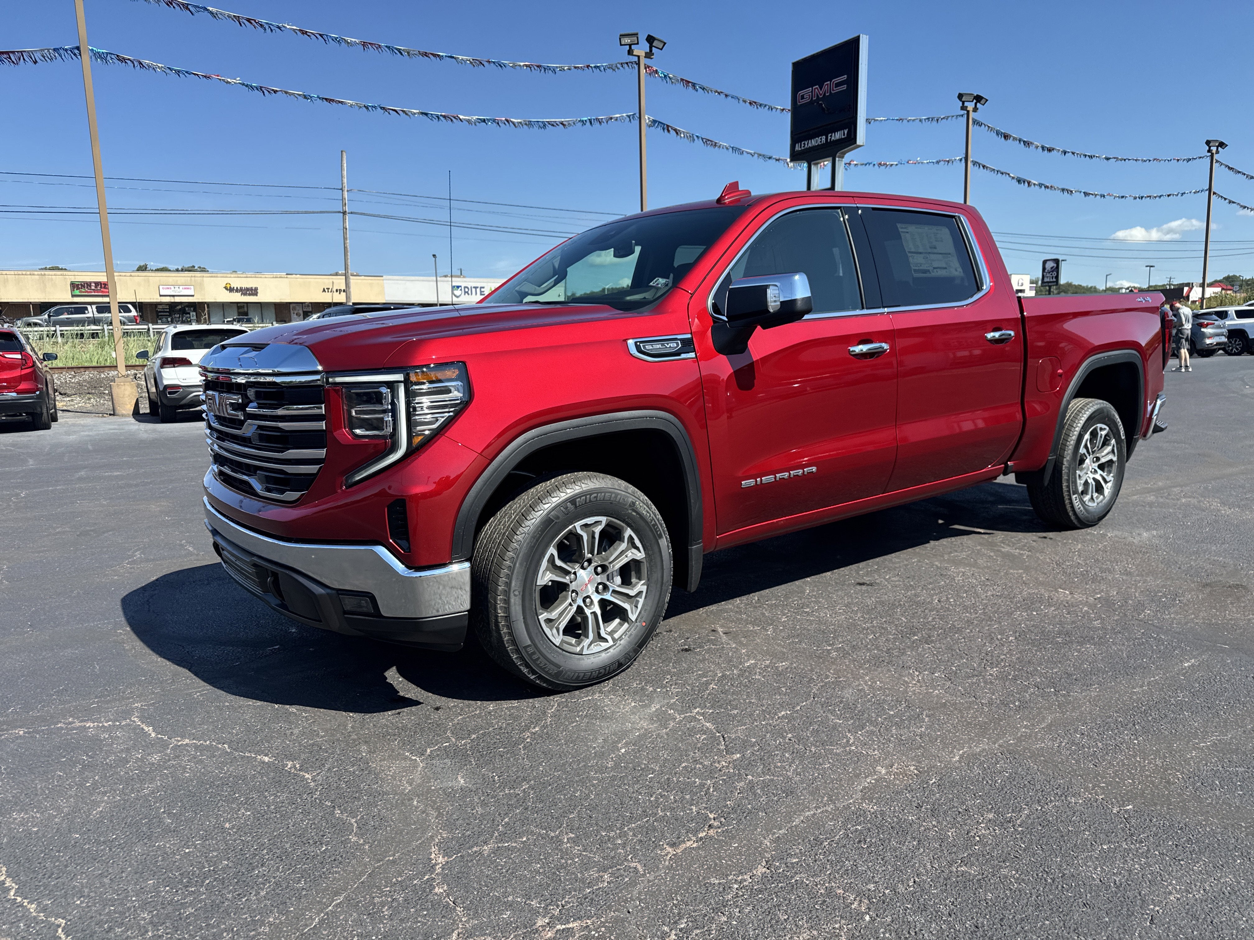 2026 GMC Sierra 1500 SLT