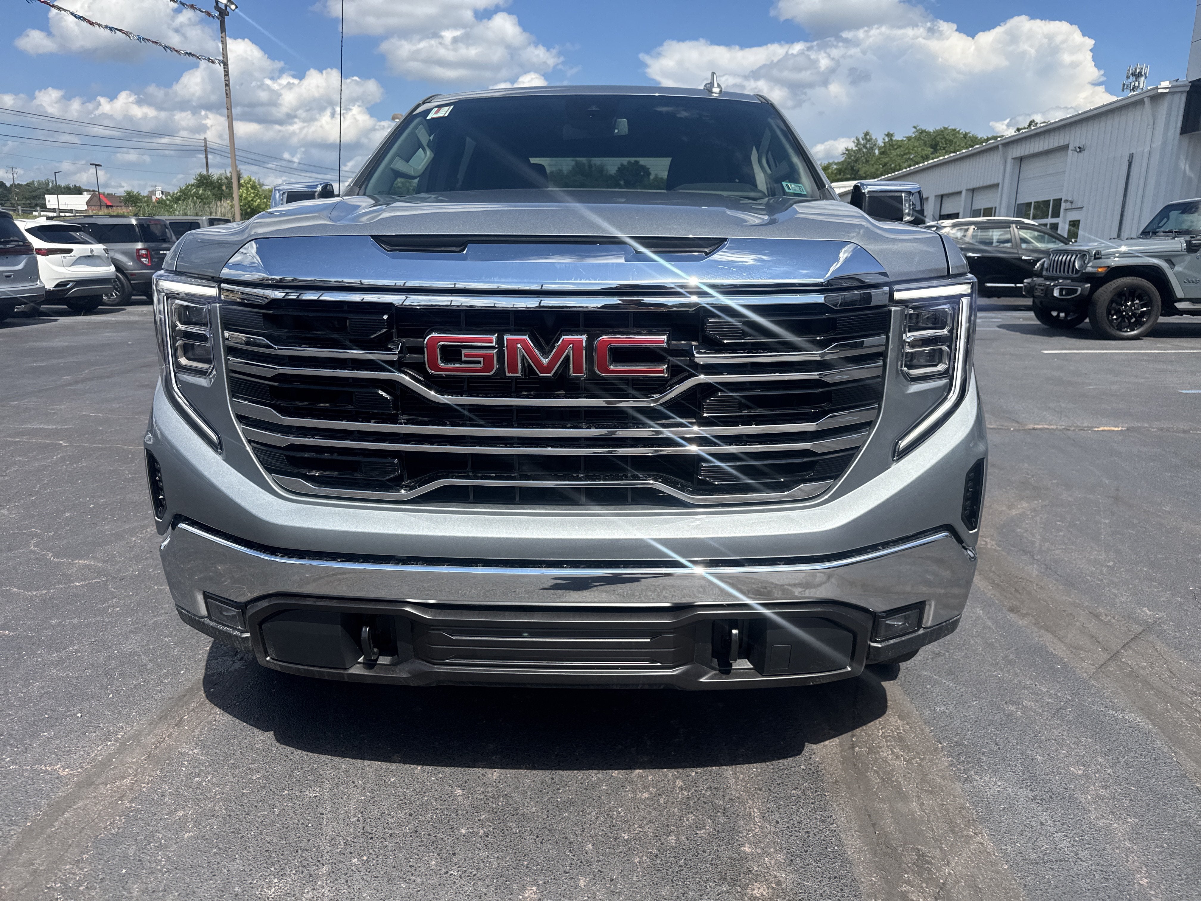 2026 GMC Sierra 1500 SLT