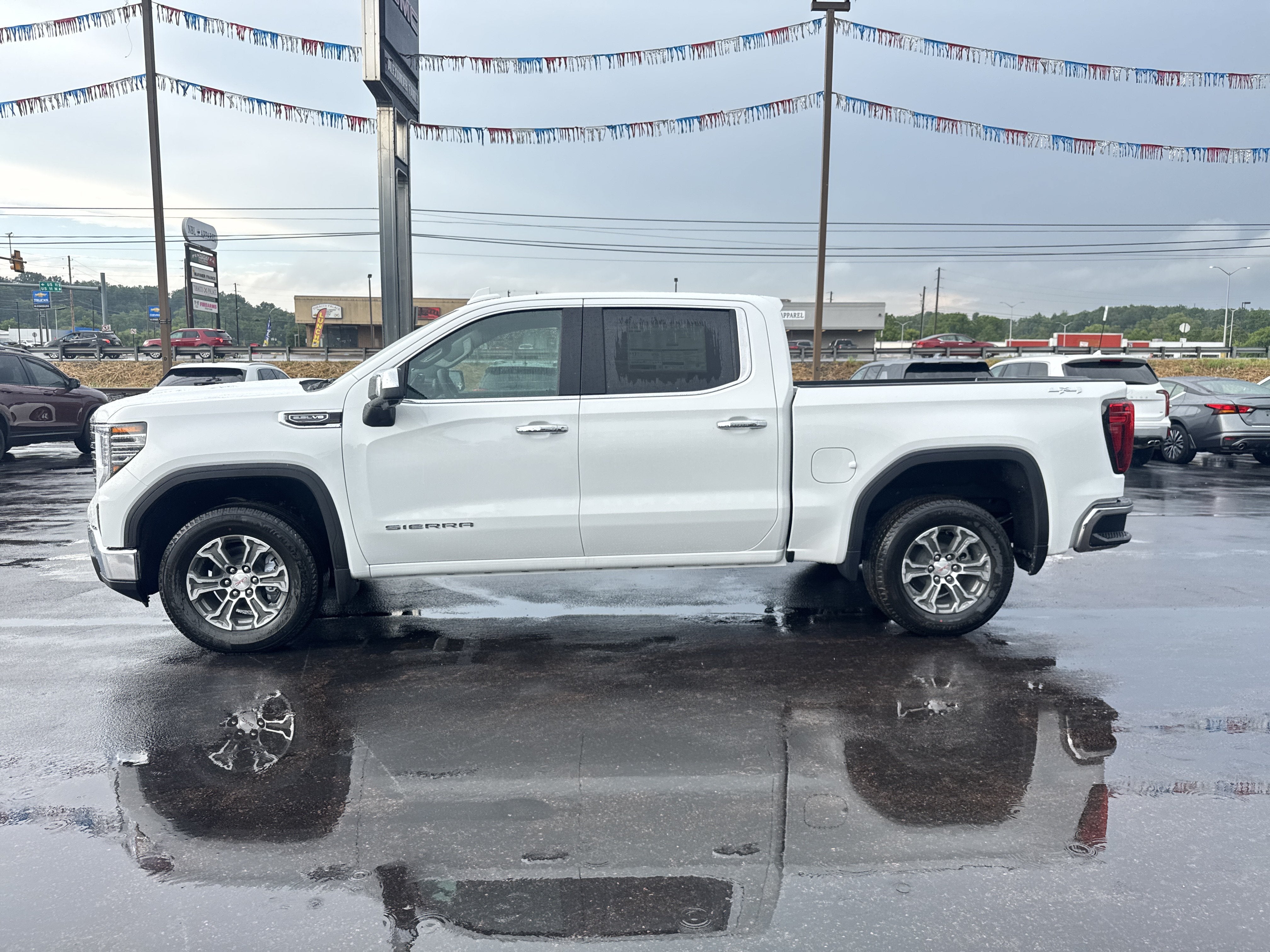 2026 GMC Sierra 1500 SLT