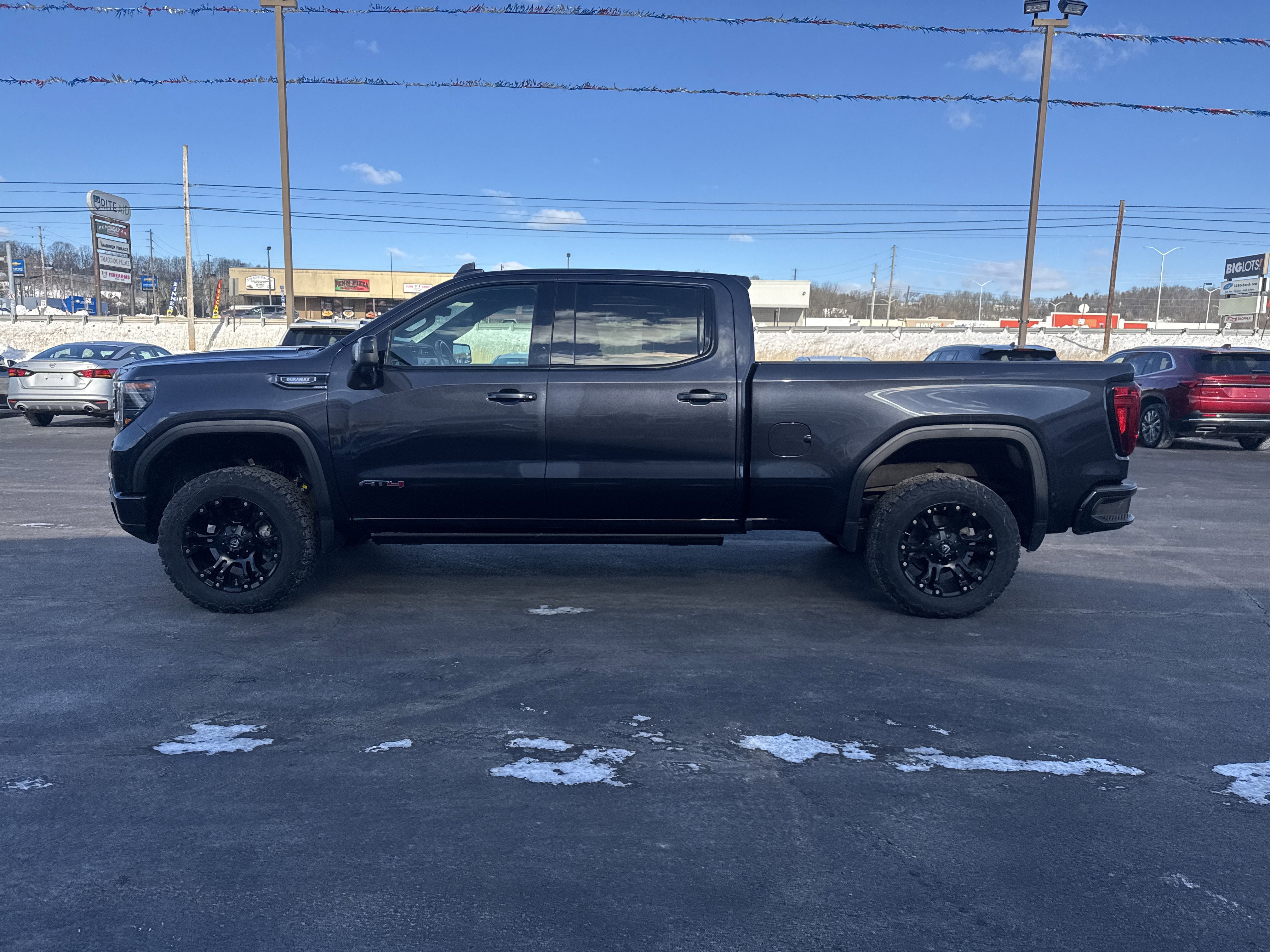 2023 GMC Sierra 1500 AT4
