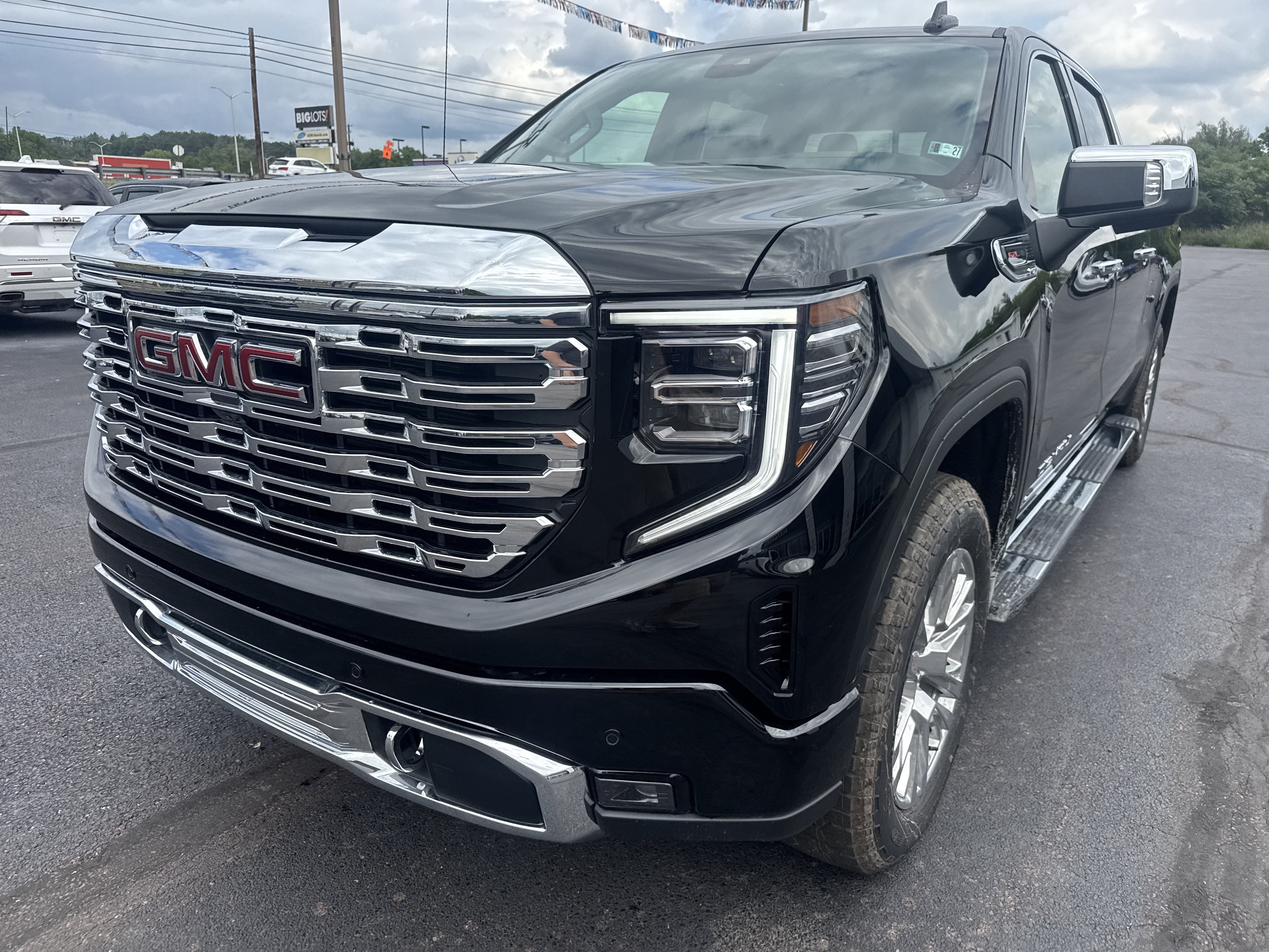 2026 GMC Sierra 1500 Denali - Photo 10