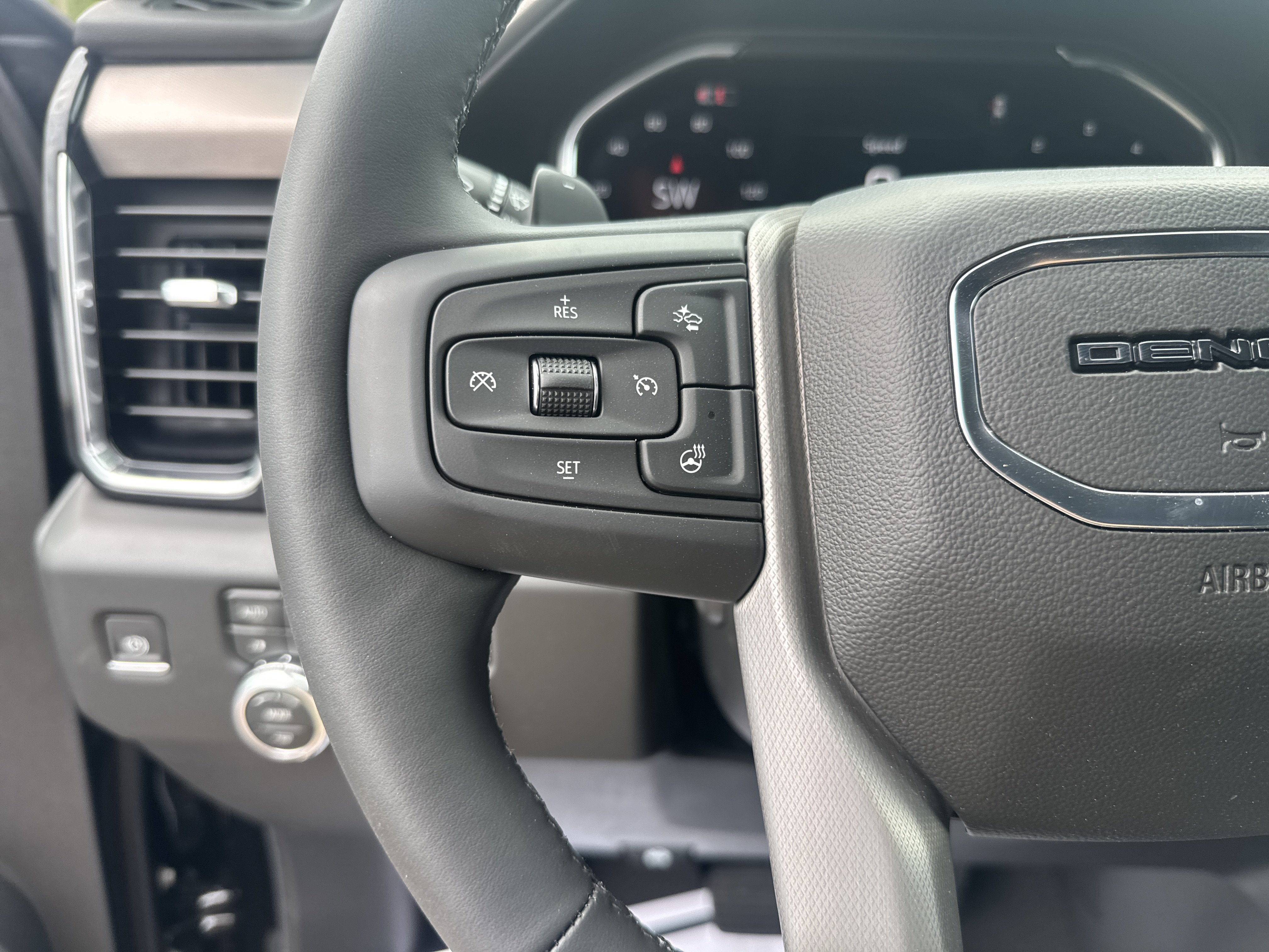 2026 GMC Sierra 1500 Denali - Photo 18