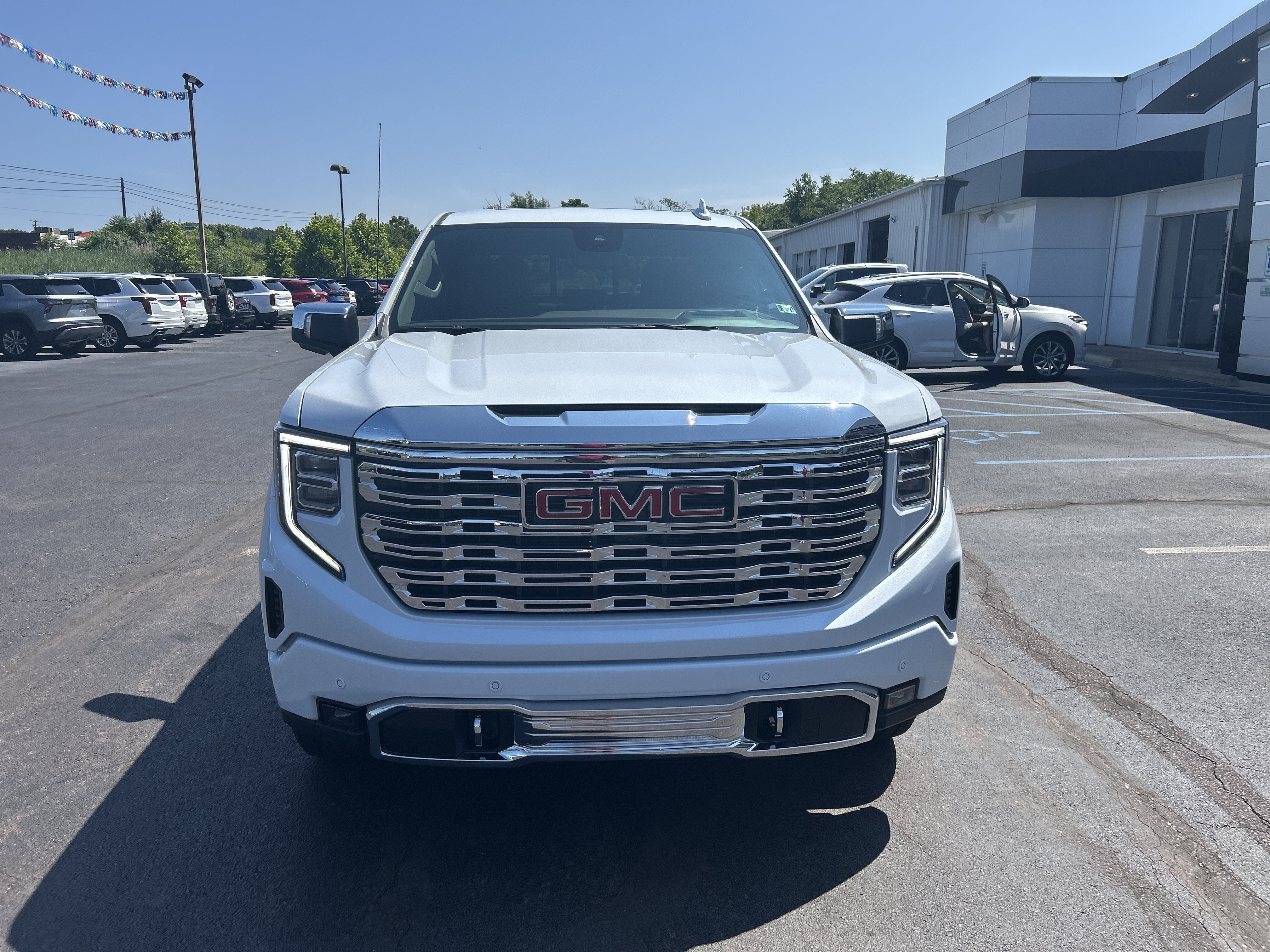 2026 GMC Sierra 1500 Denali - Photo 11