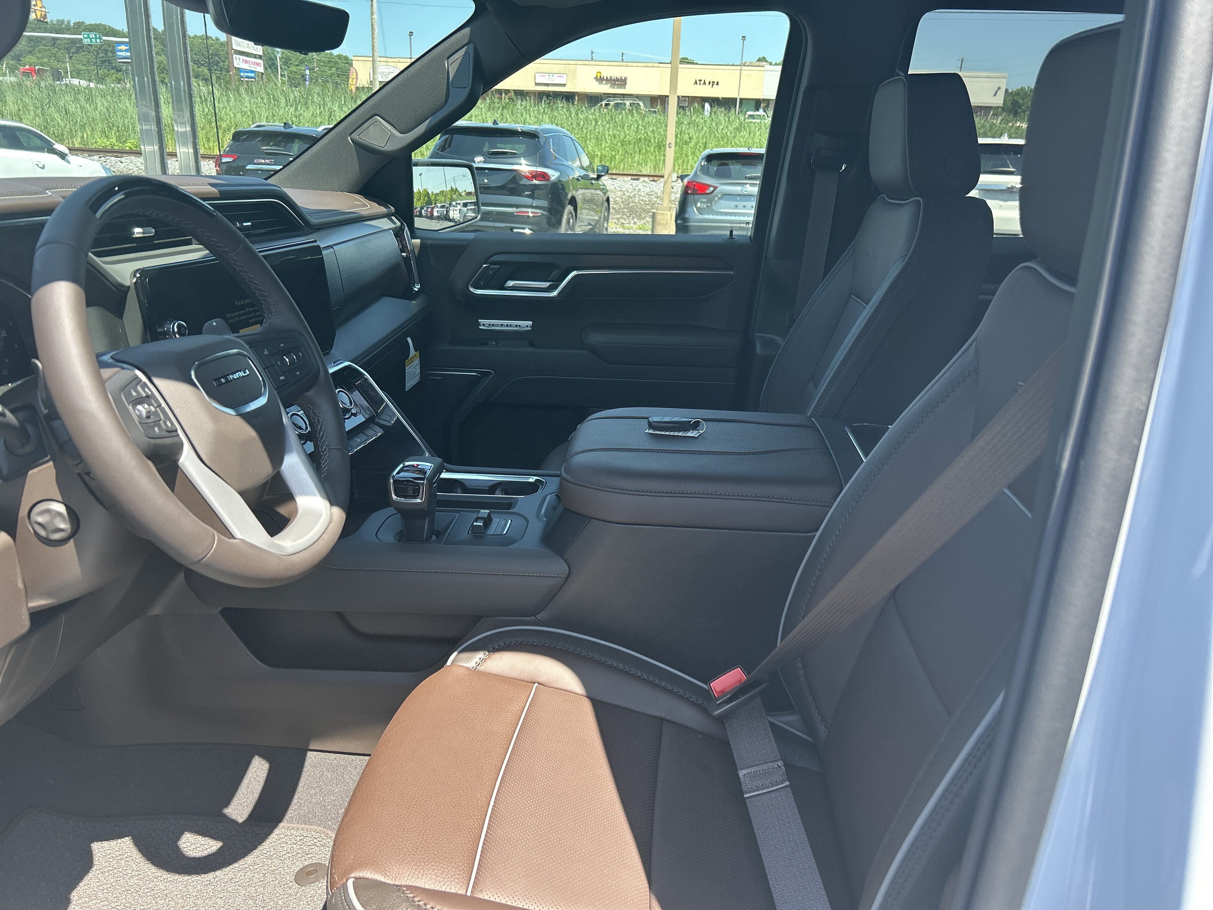 2026 GMC Sierra 1500 Denali - Photo 14