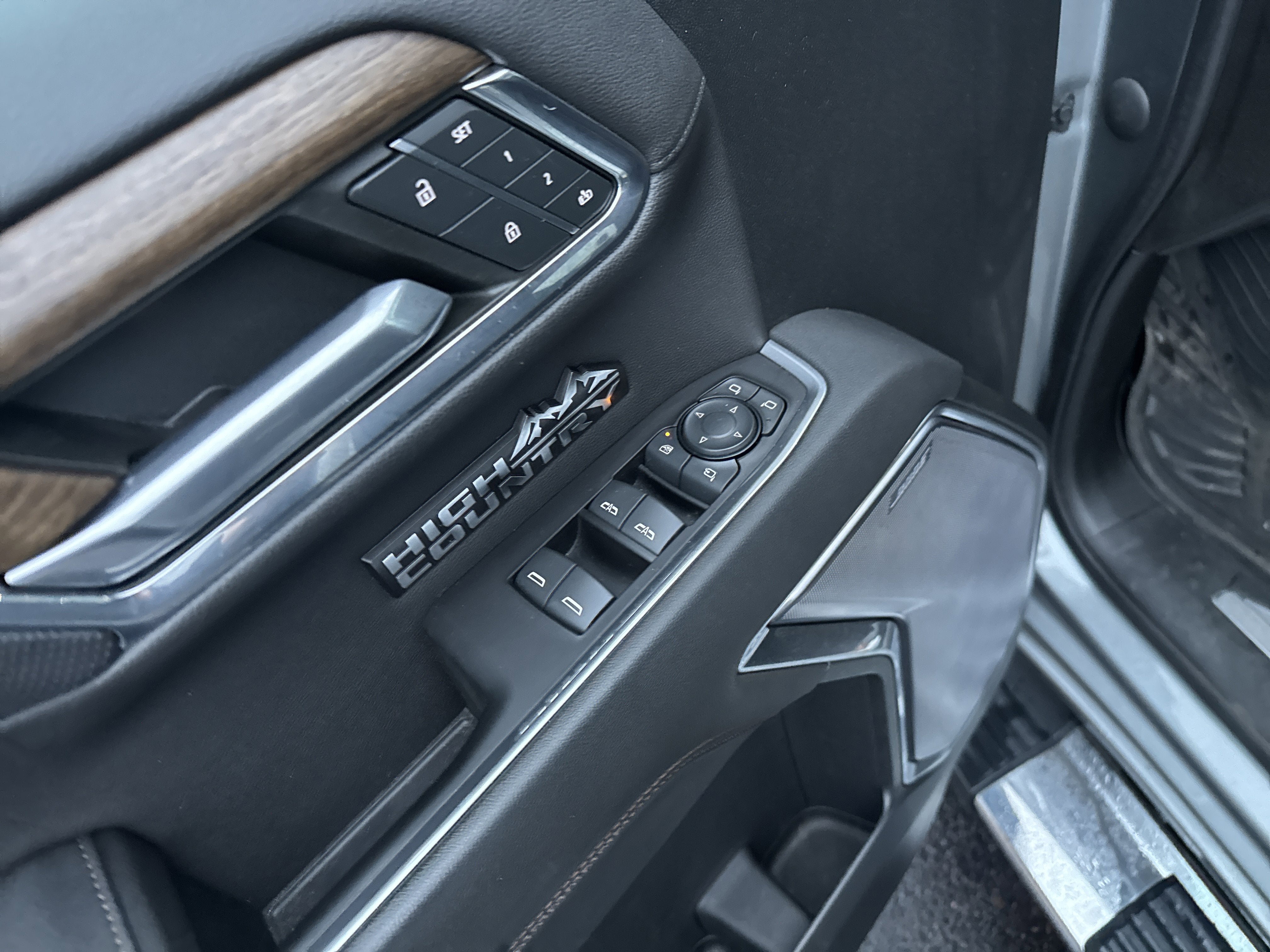 2023 Chevrolet Silverado 1500 High Country