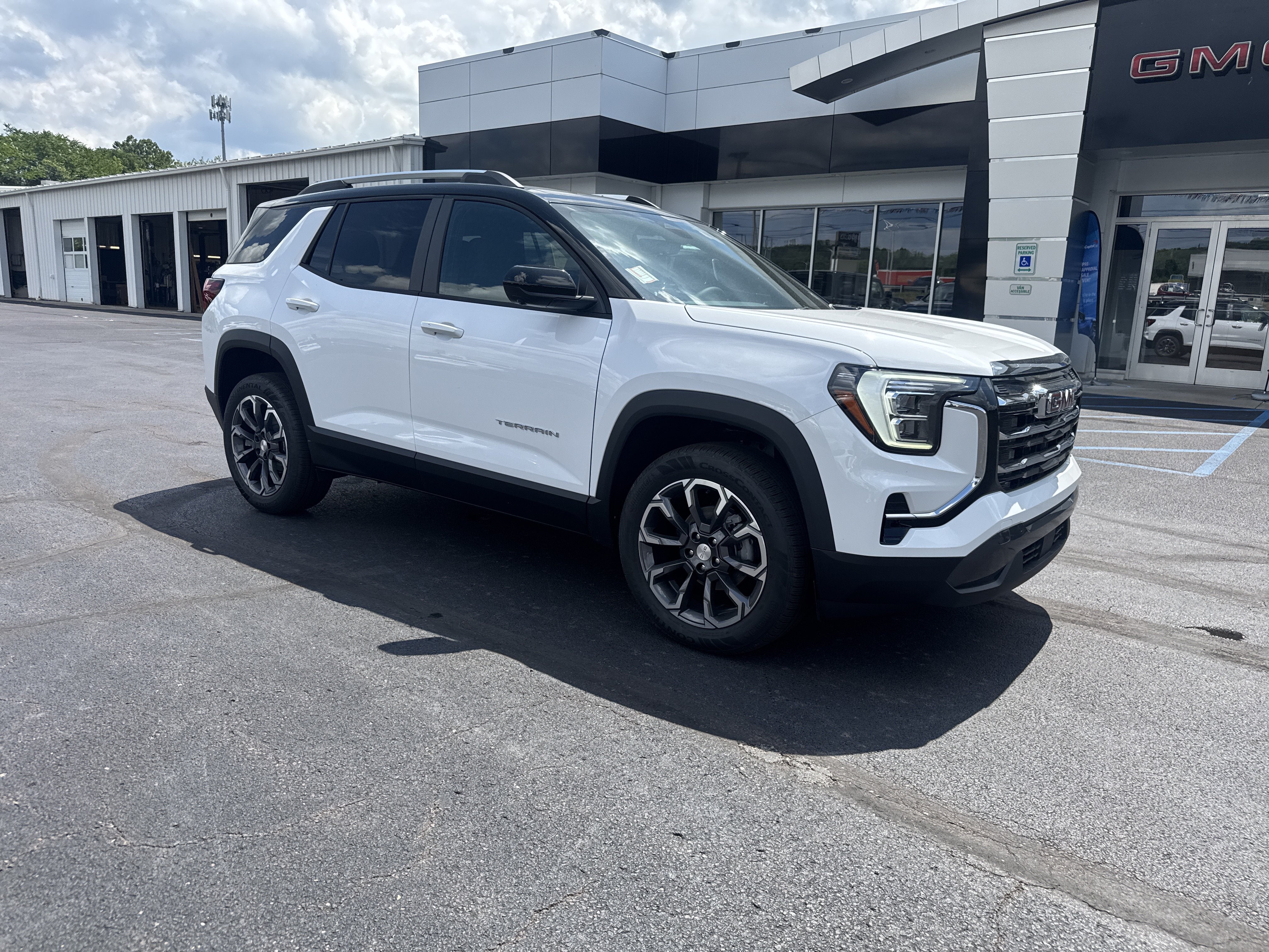 2027 GMC Terrain Elevation