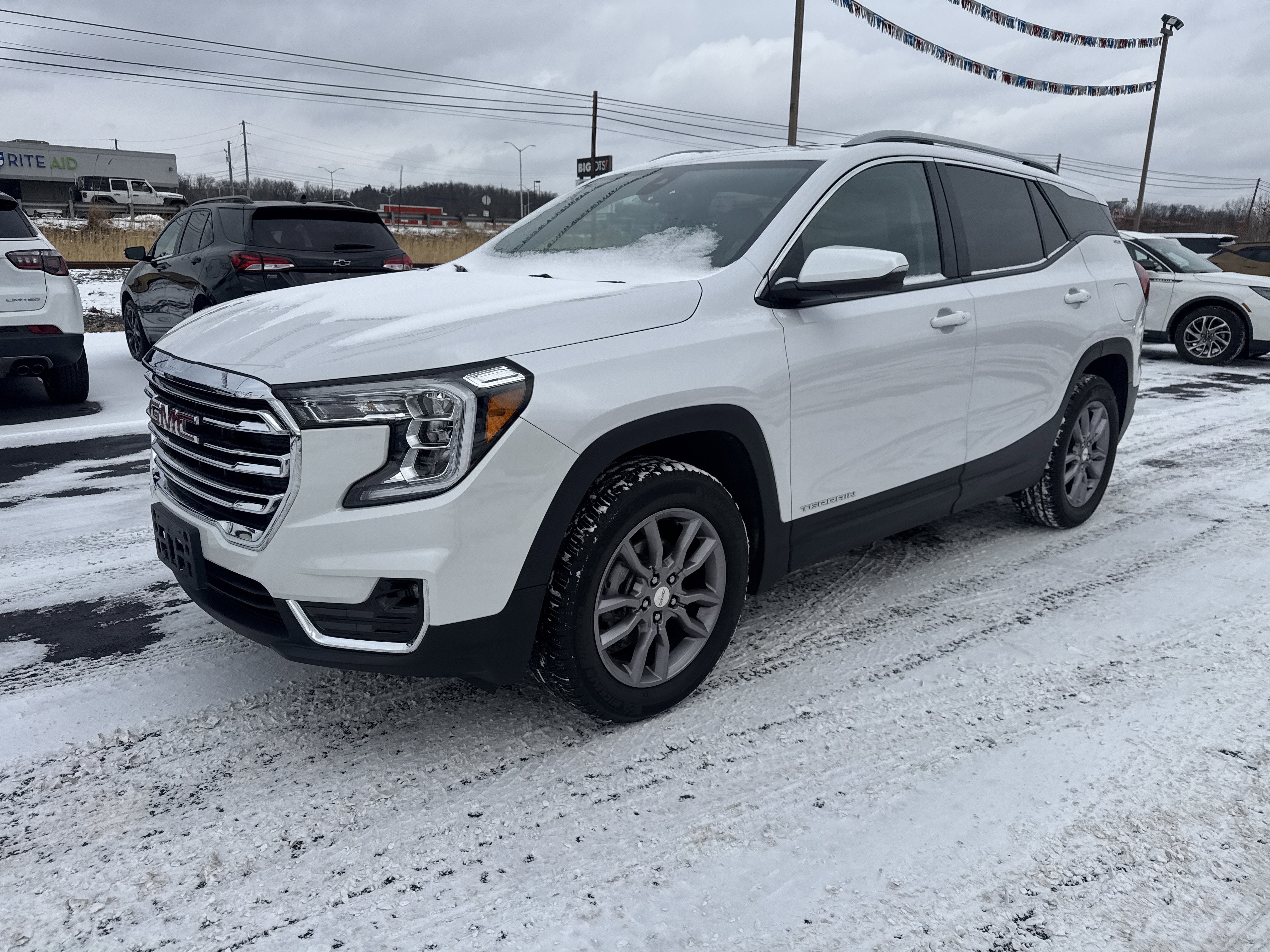 2023 GMC Terrain SLT