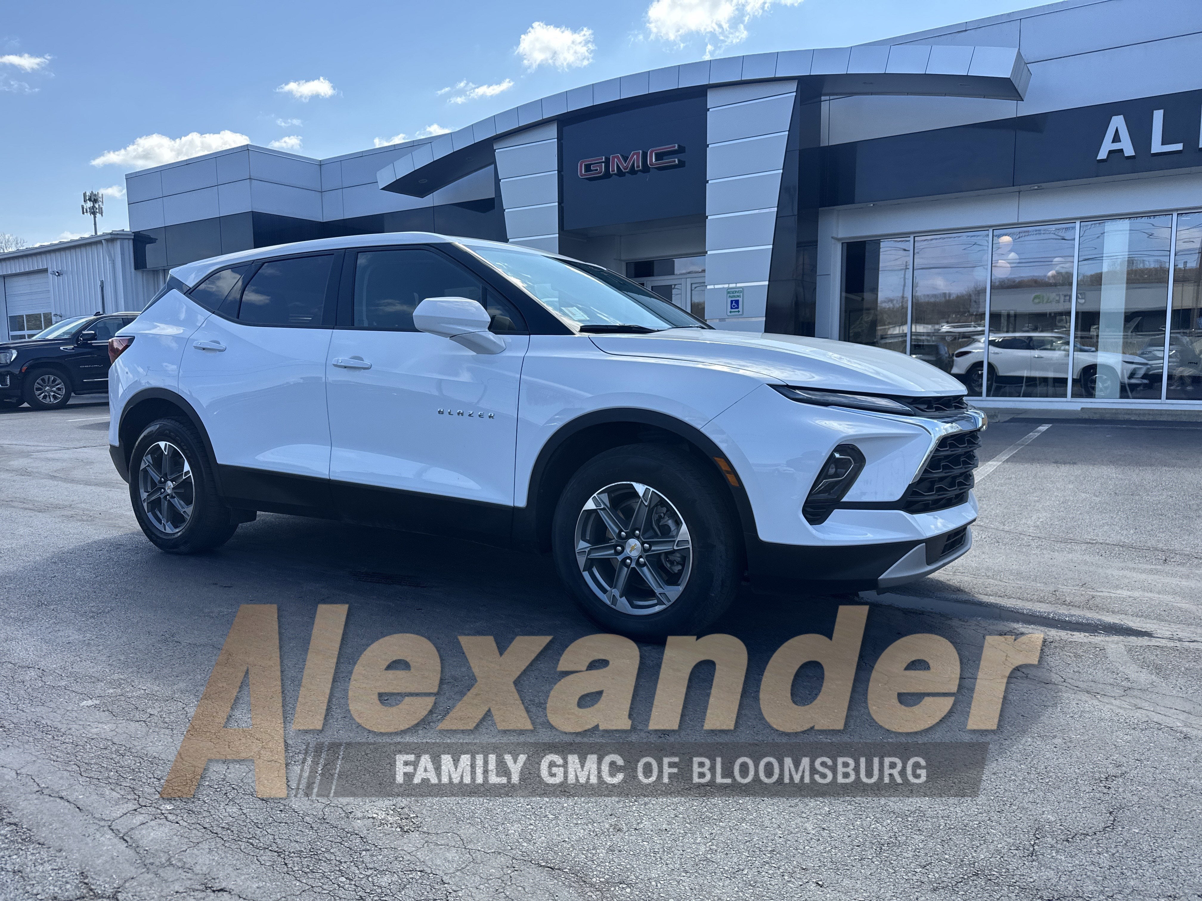 2025 Chevrolet Blazer 2.0T 2LT AWD's photo