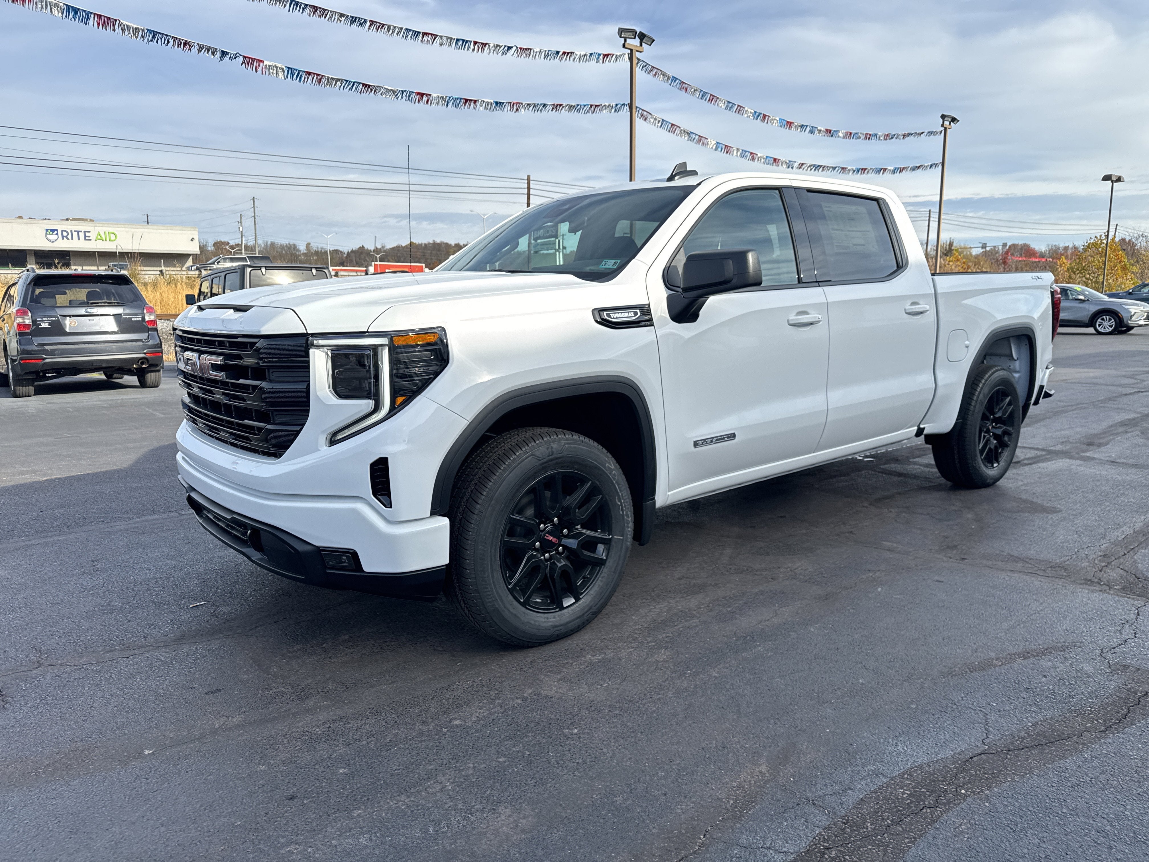 2026 GMC Sierra 1500 Elevation