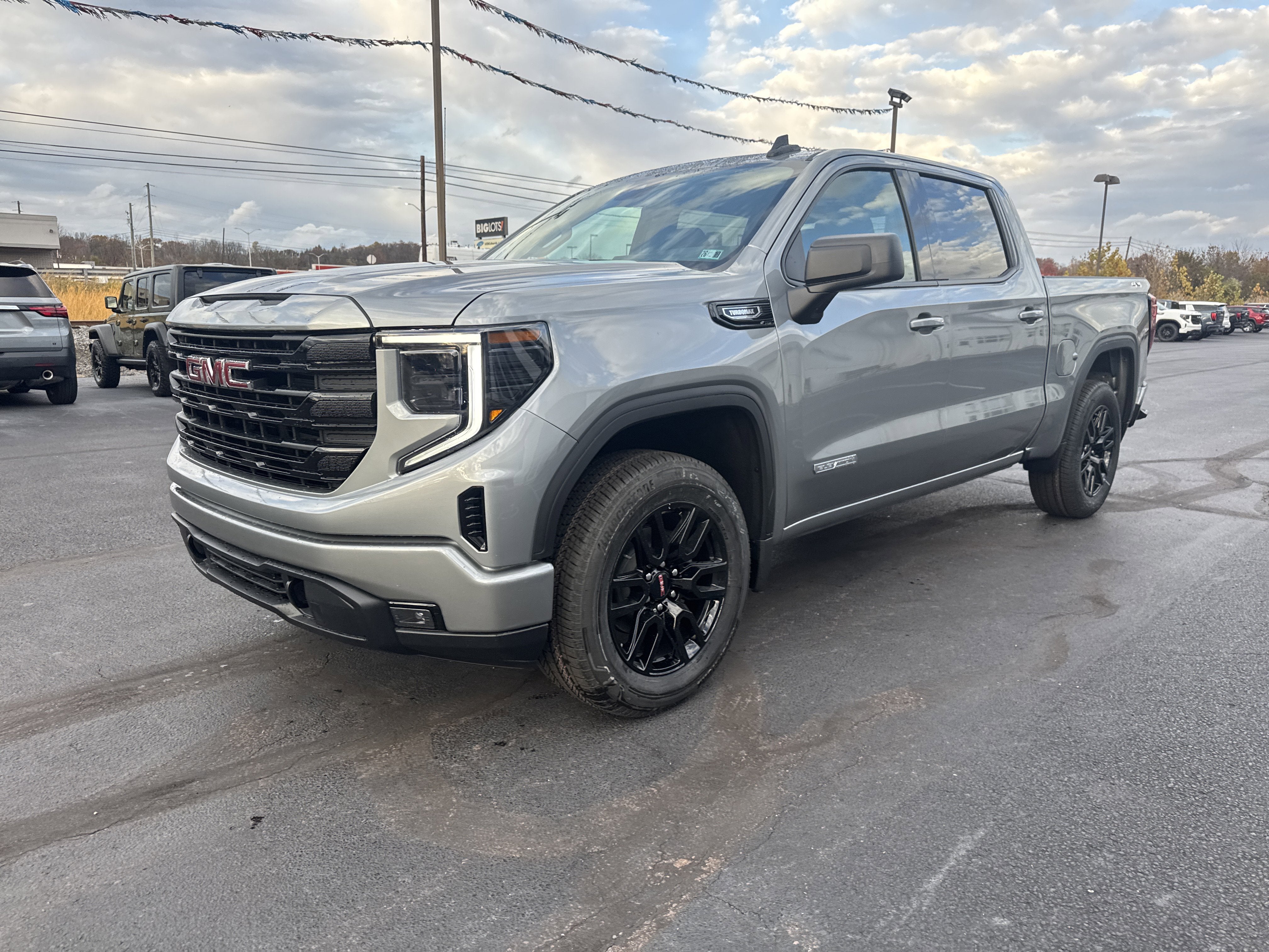 2026 GMC Sierra 1500 Elevation