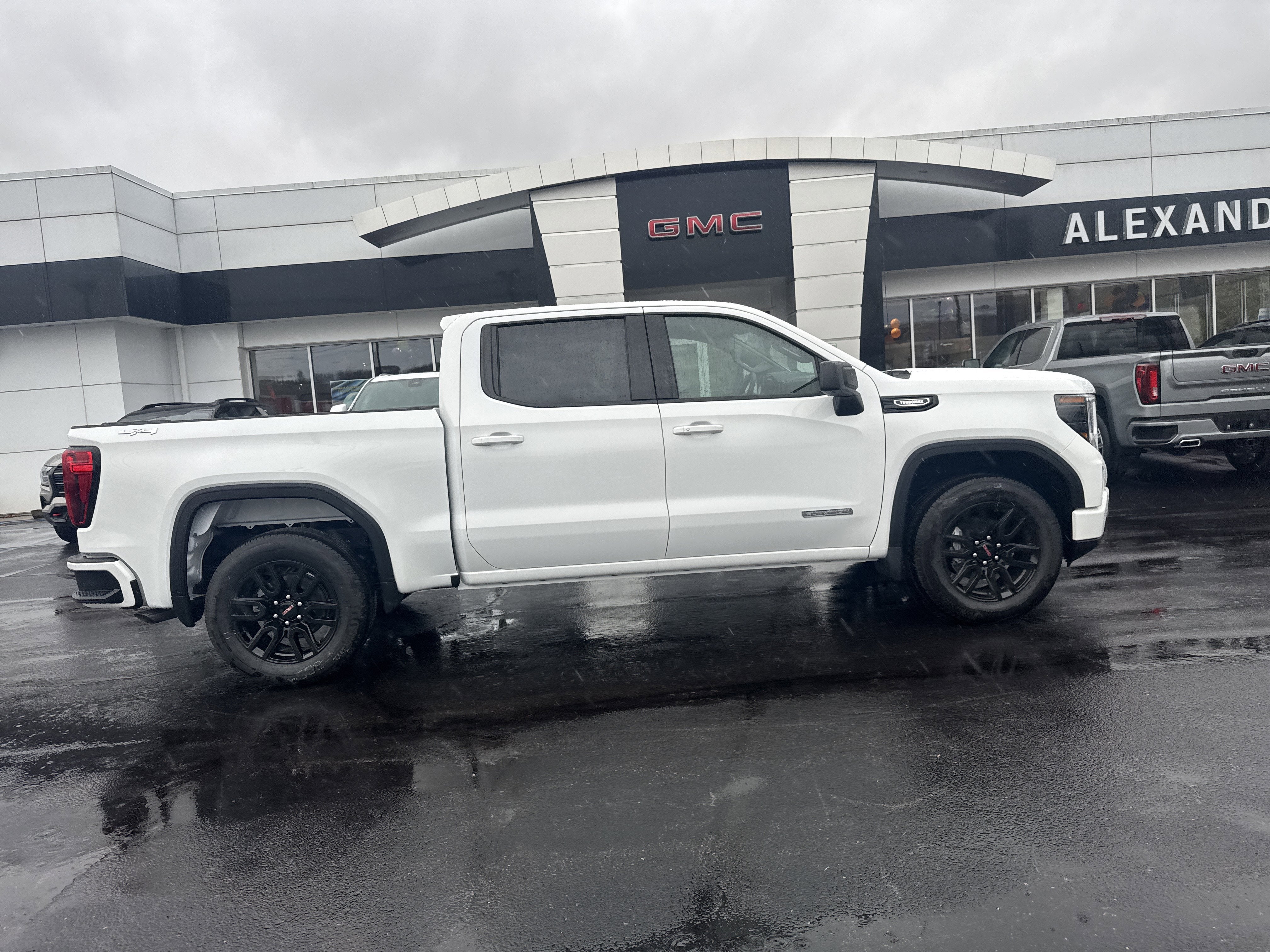 2026 GMC Sierra 1500 Elevation