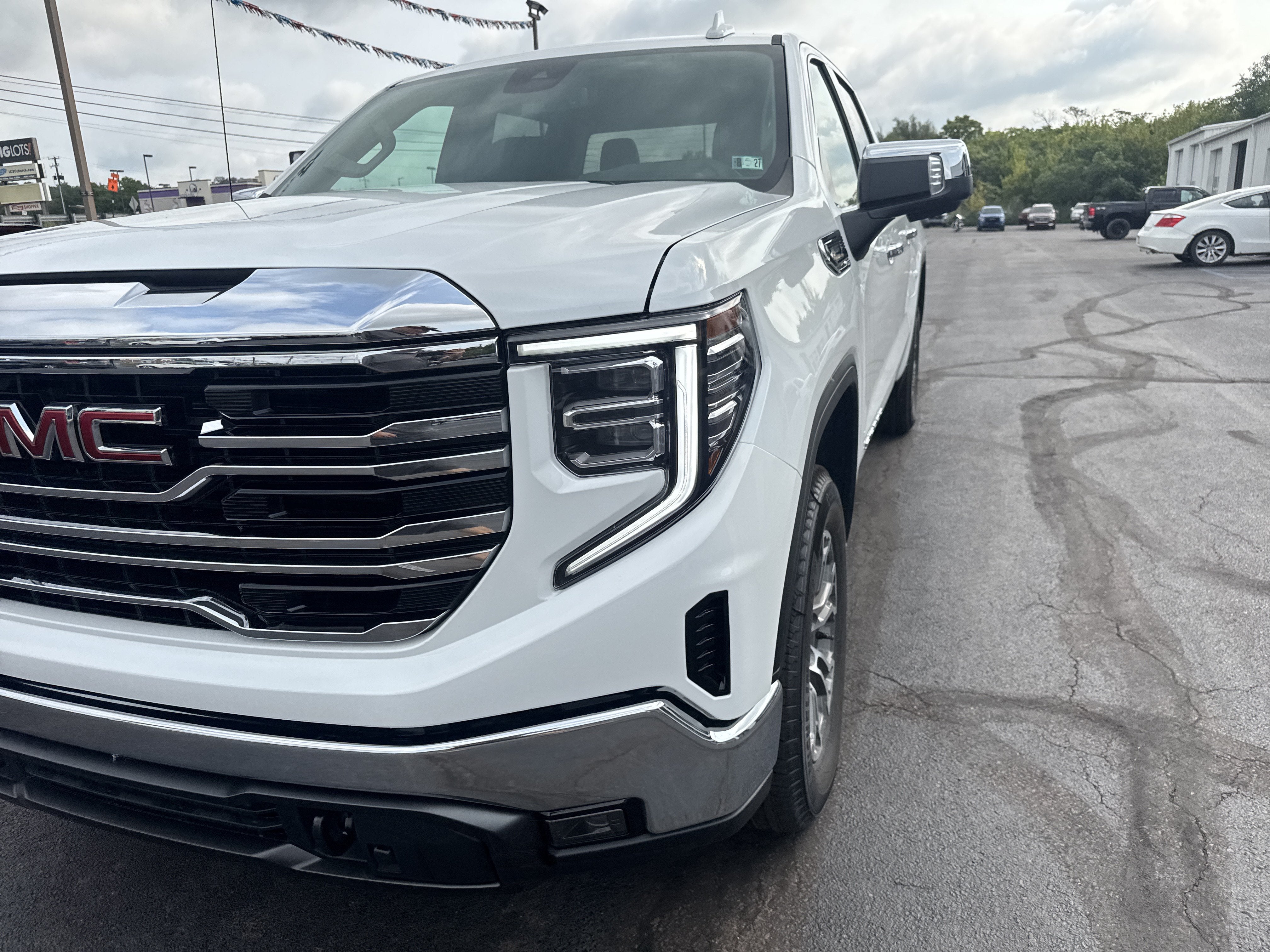 2026 GMC Sierra 1500 SLT
