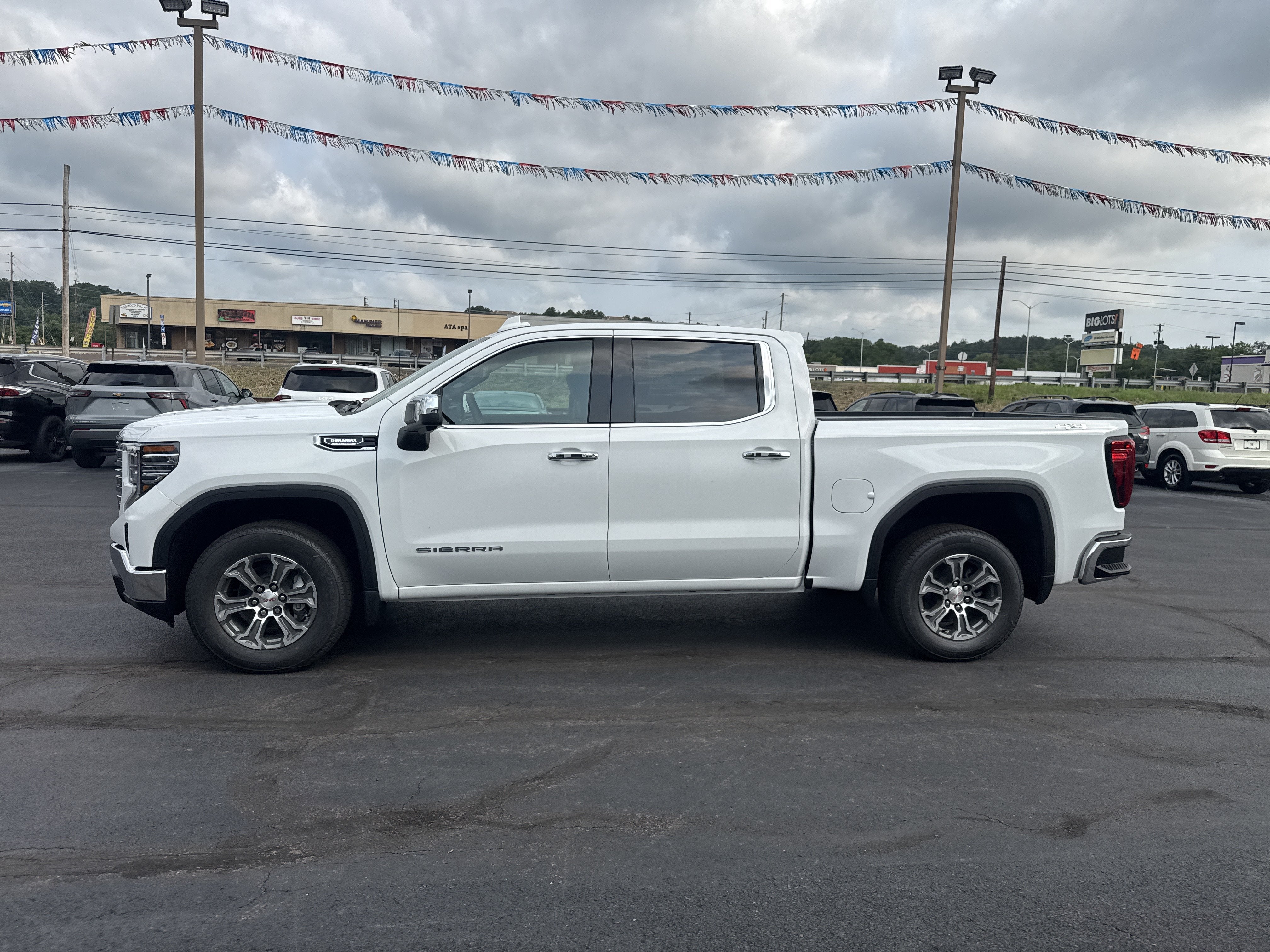 2026 GMC Sierra 1500 SLT