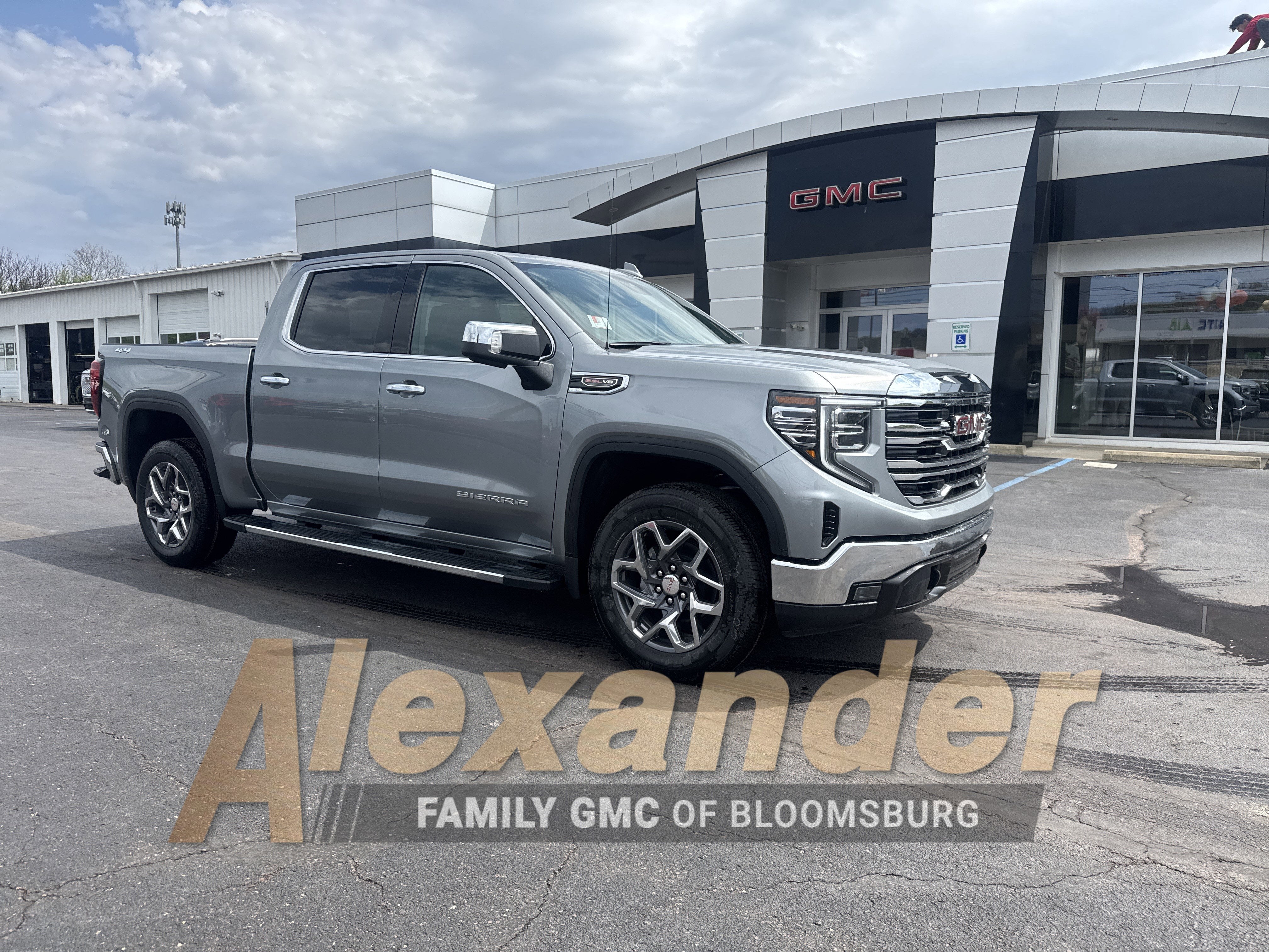 2026 GMC Sierra 1500 SLT