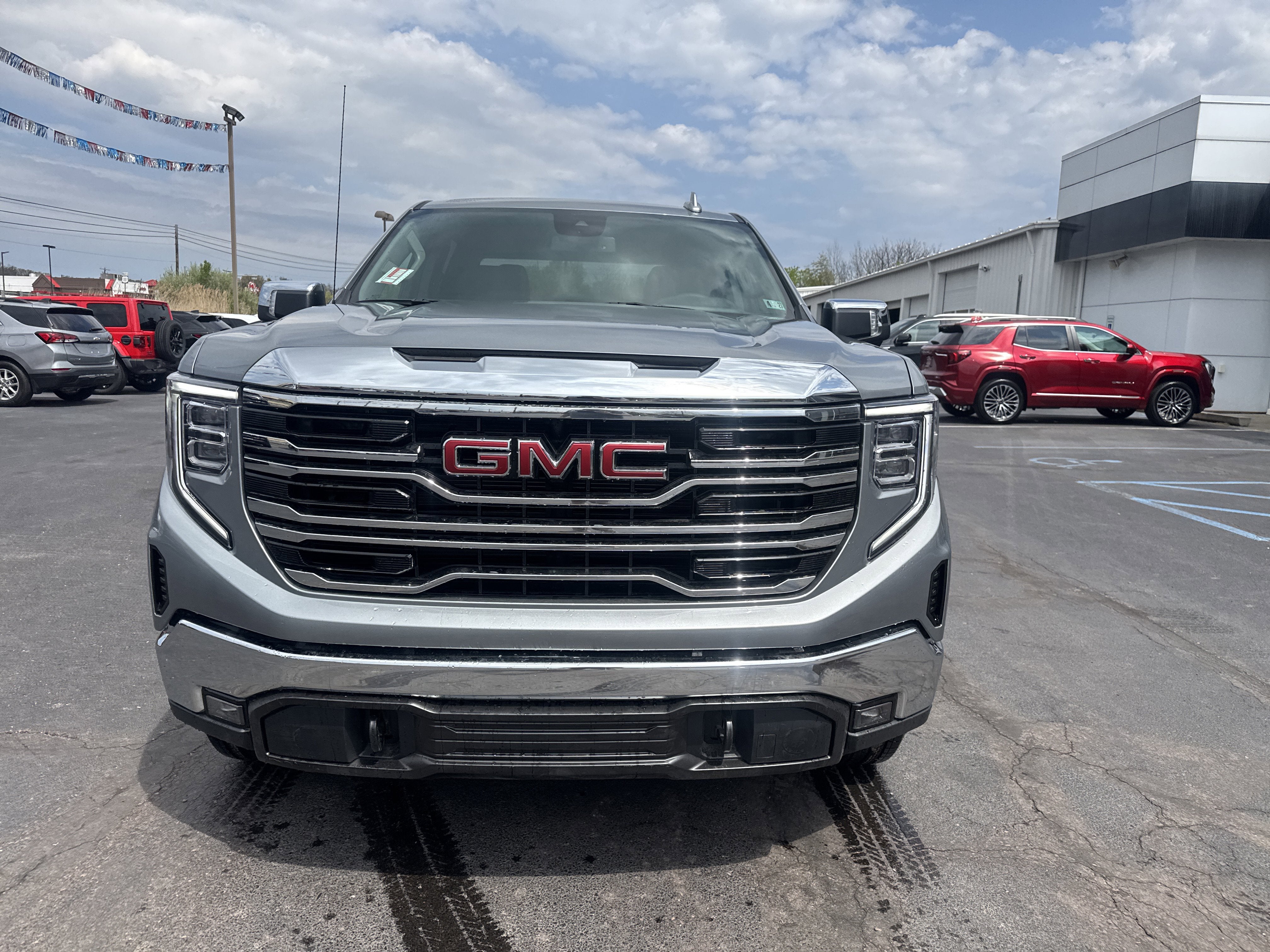 2026 GMC Sierra 1500 SLT