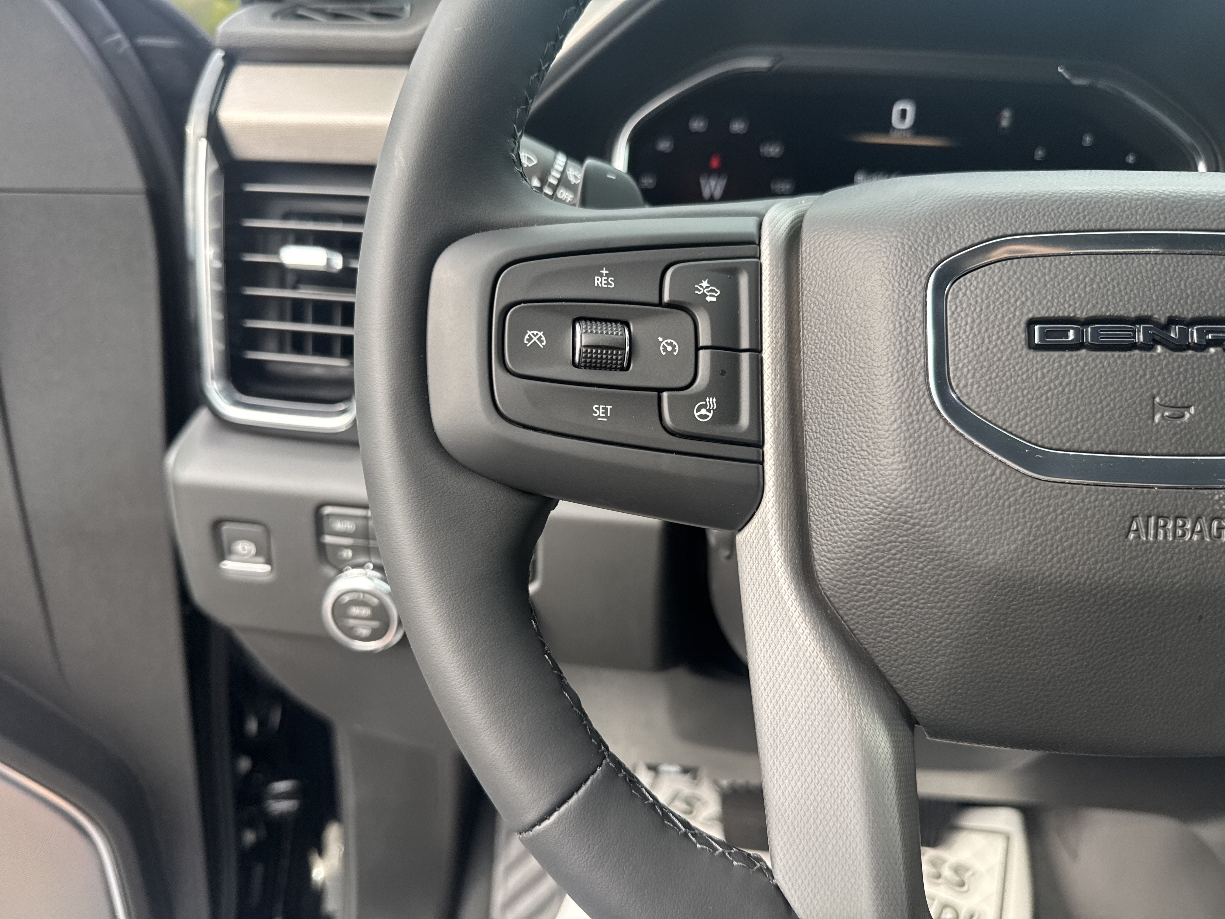 2026 GMC Sierra 1500 Denali - Photo 18