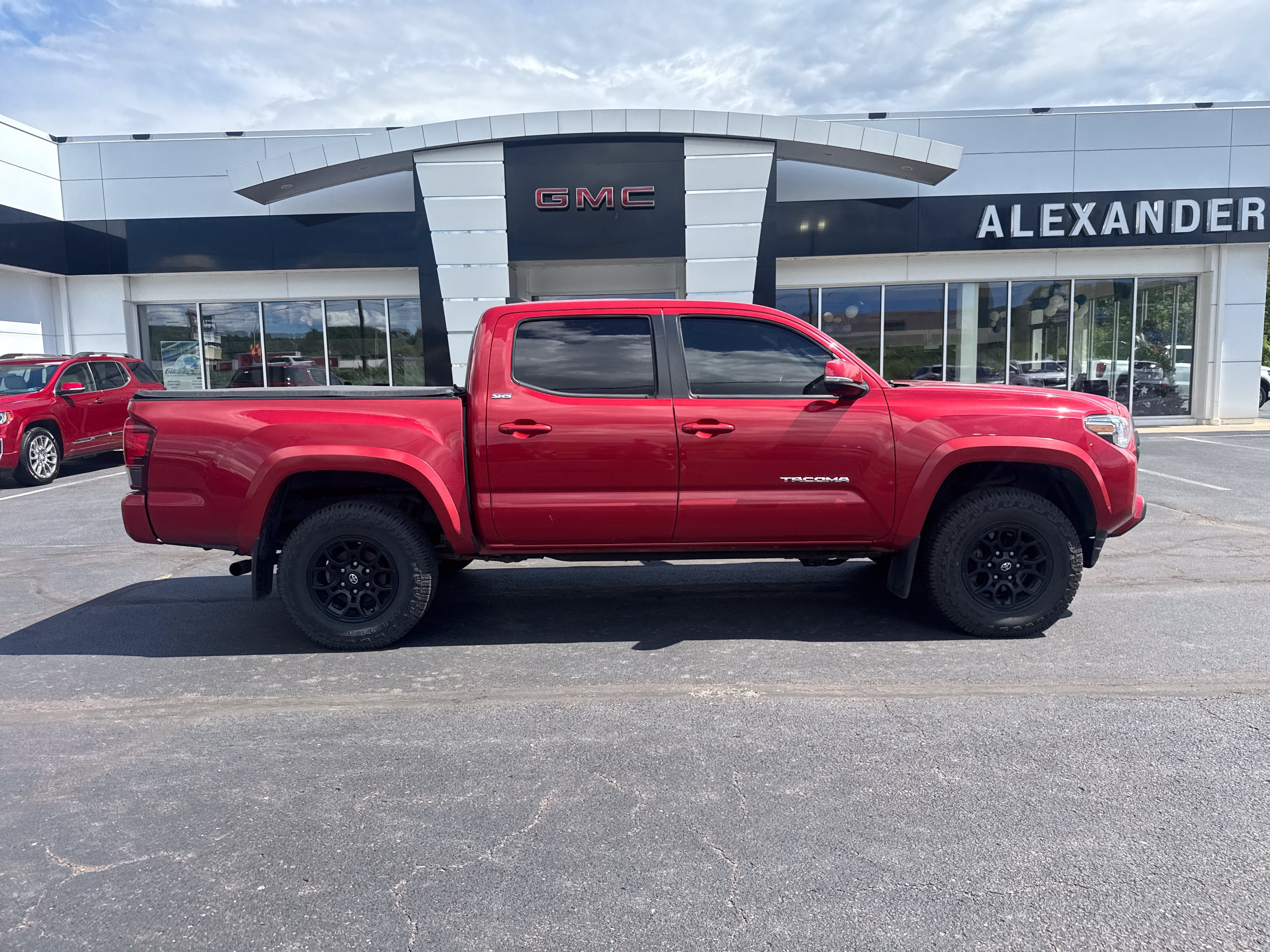2022 Toyota Tacoma SR5 V6