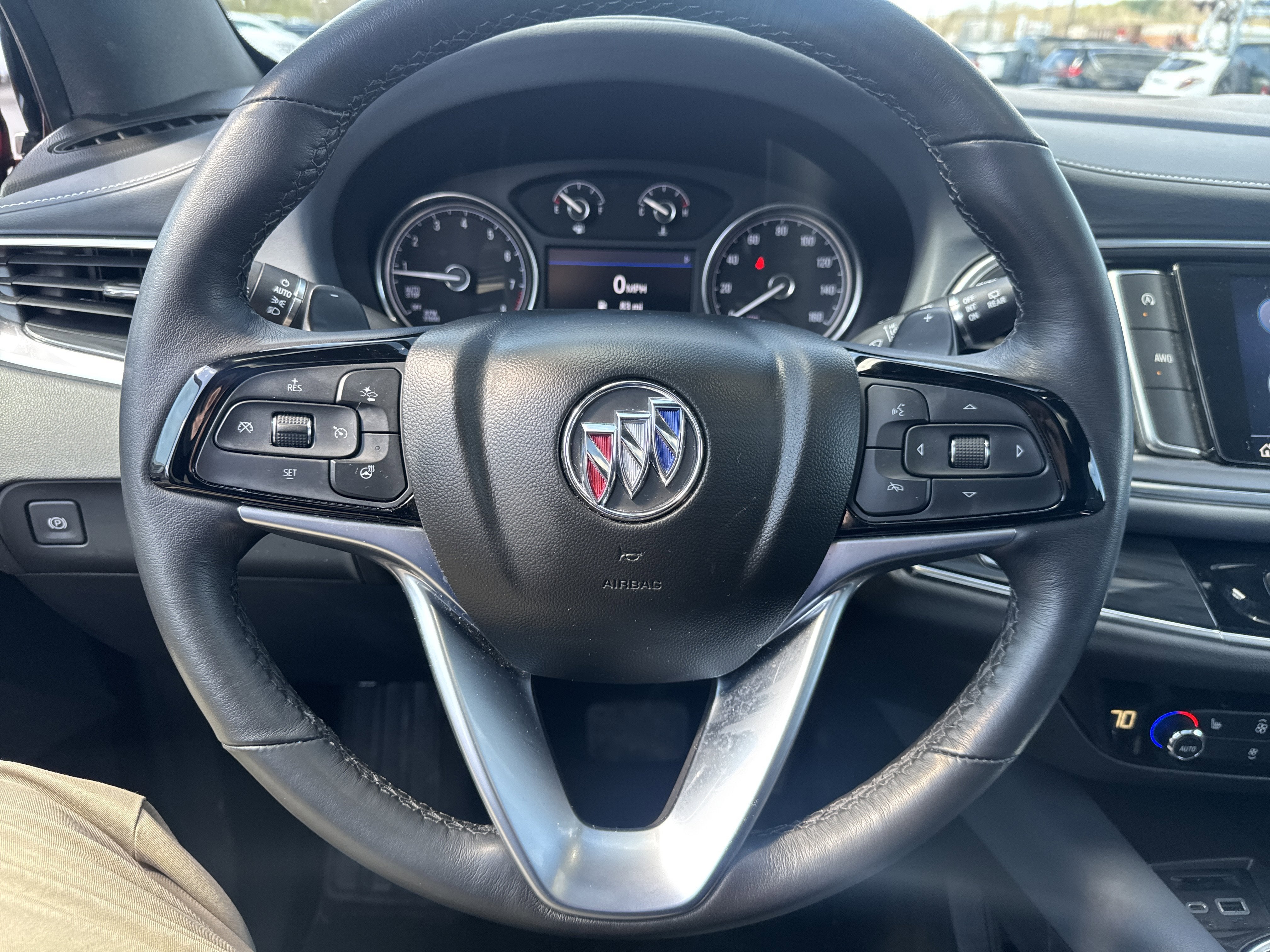 2023 Buick Enclave Essence