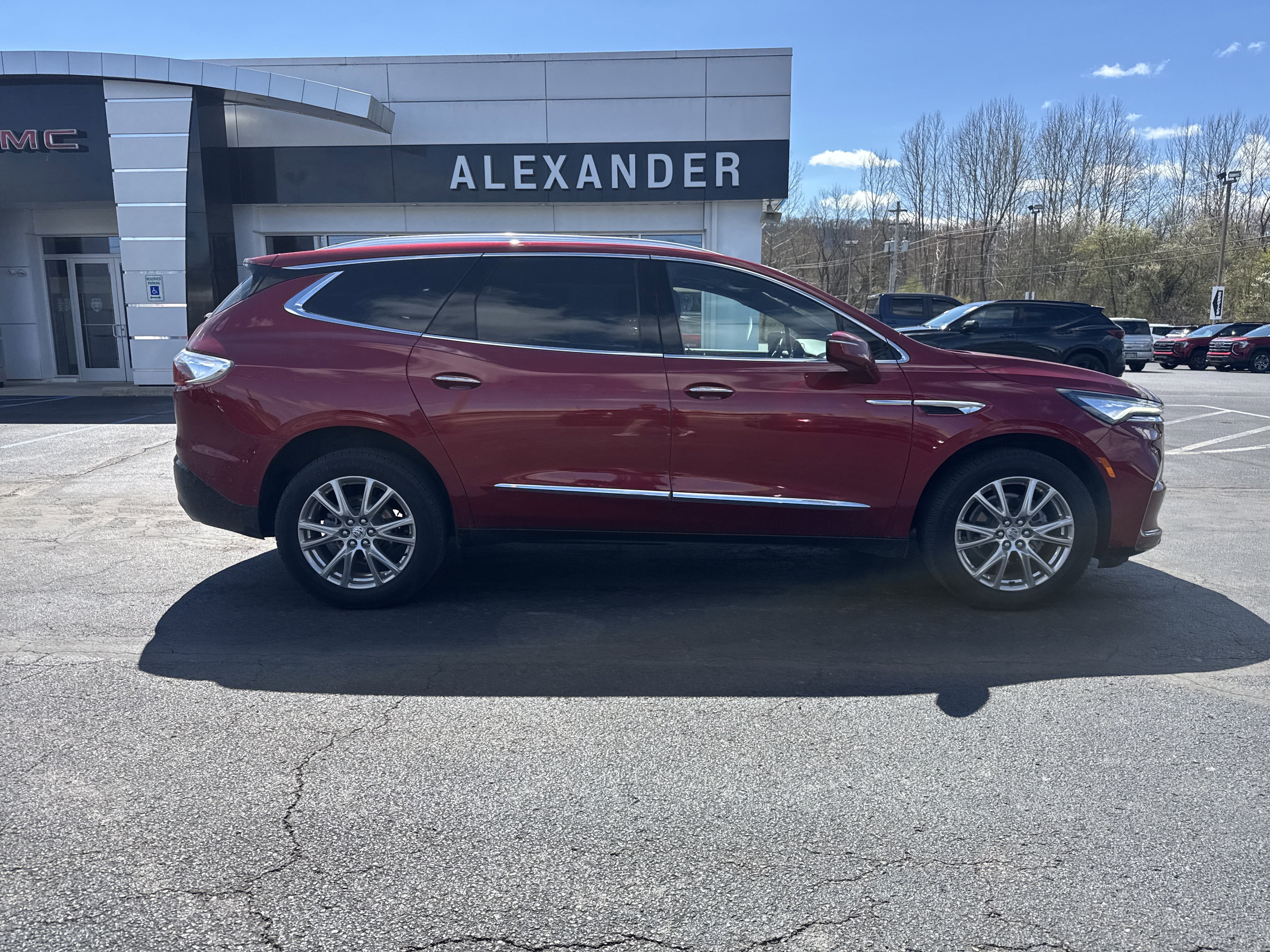 2023 Buick Enclave Essence