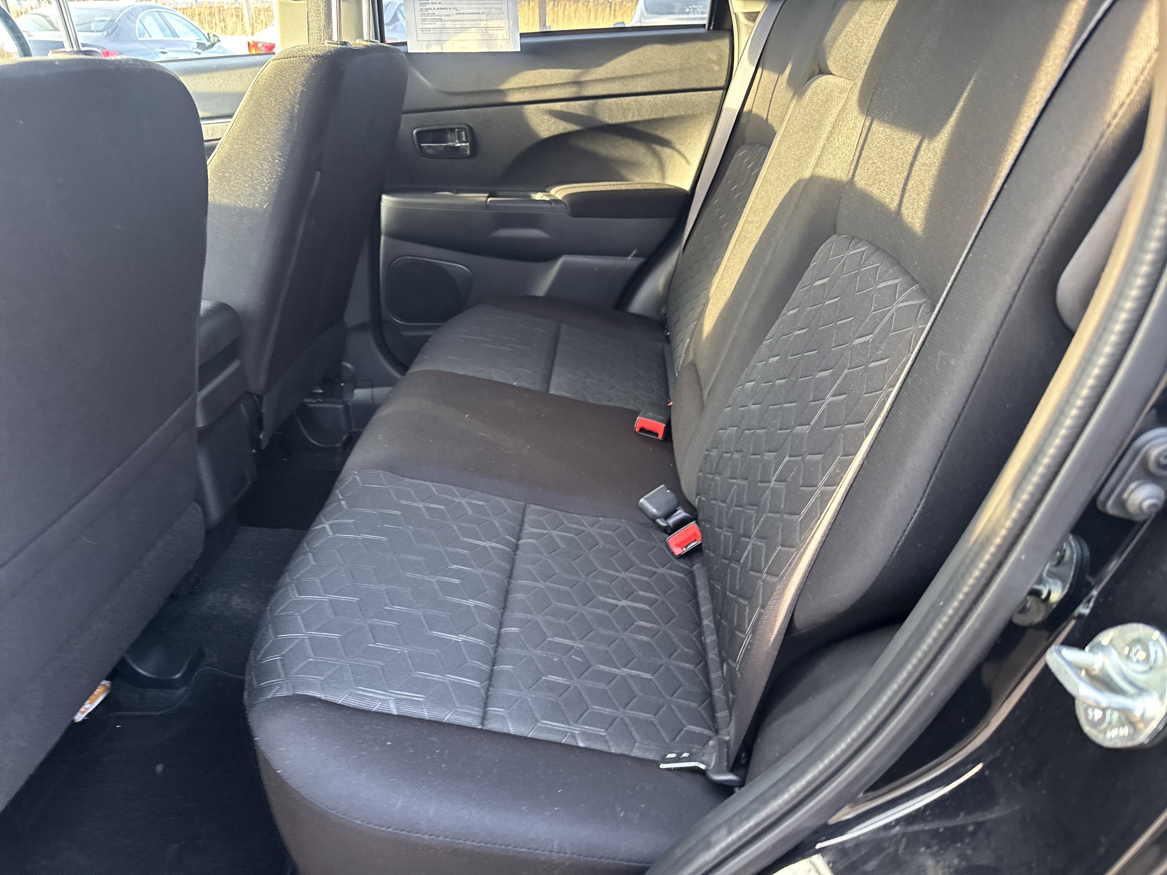 2025 Mitsubishi Outlander Sport S