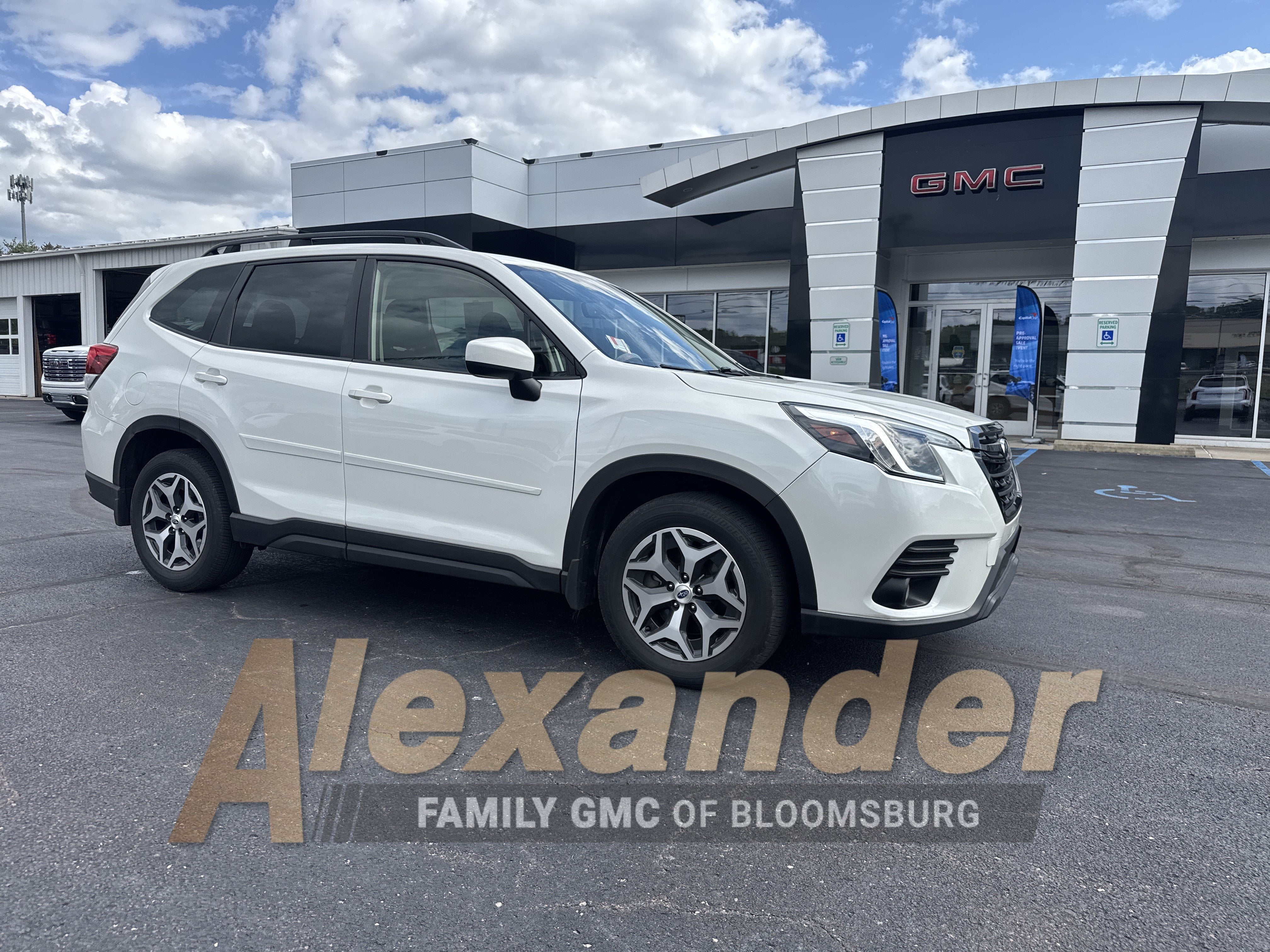 2023 Subaru Forester Premium