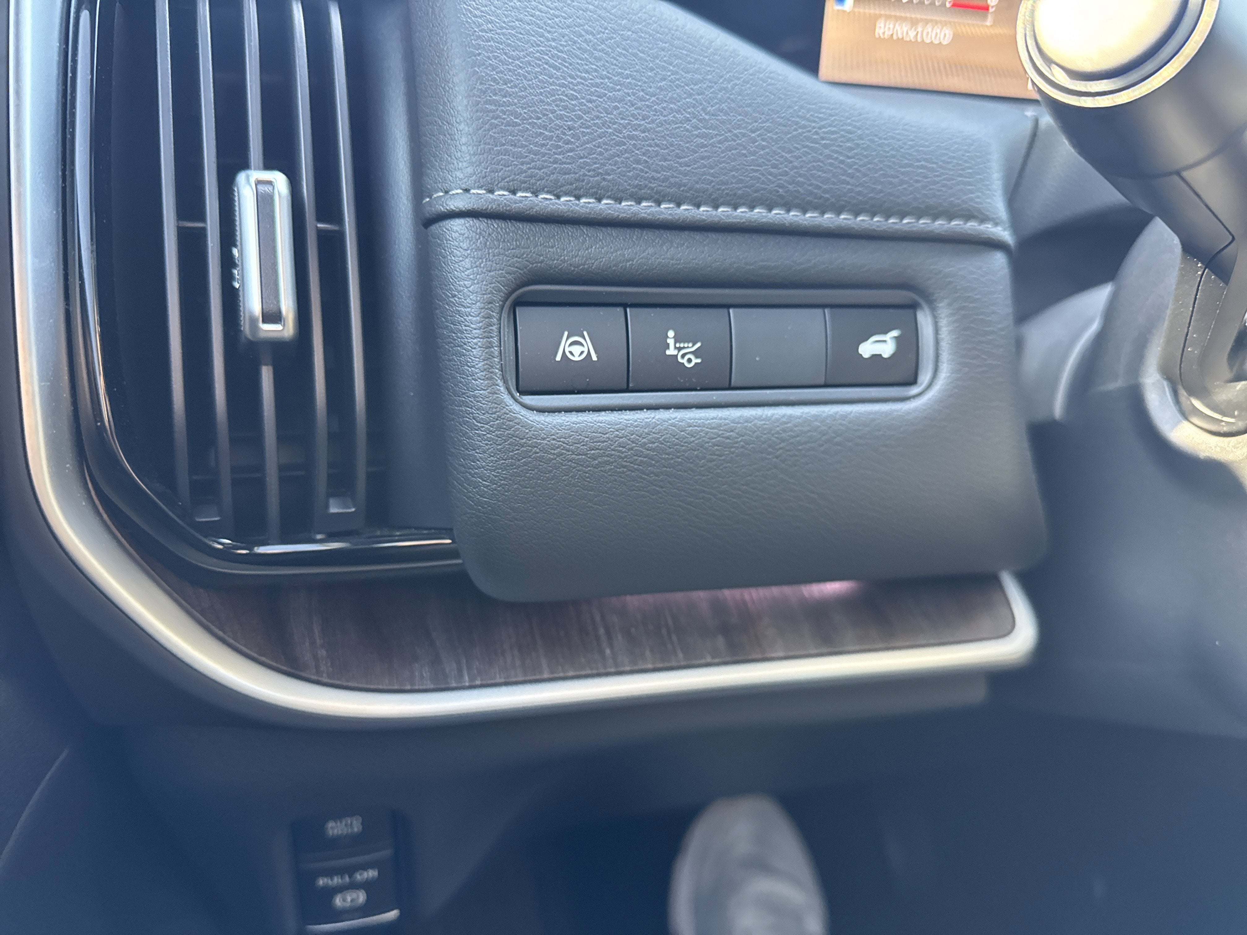 2025 Nissan Armada SL