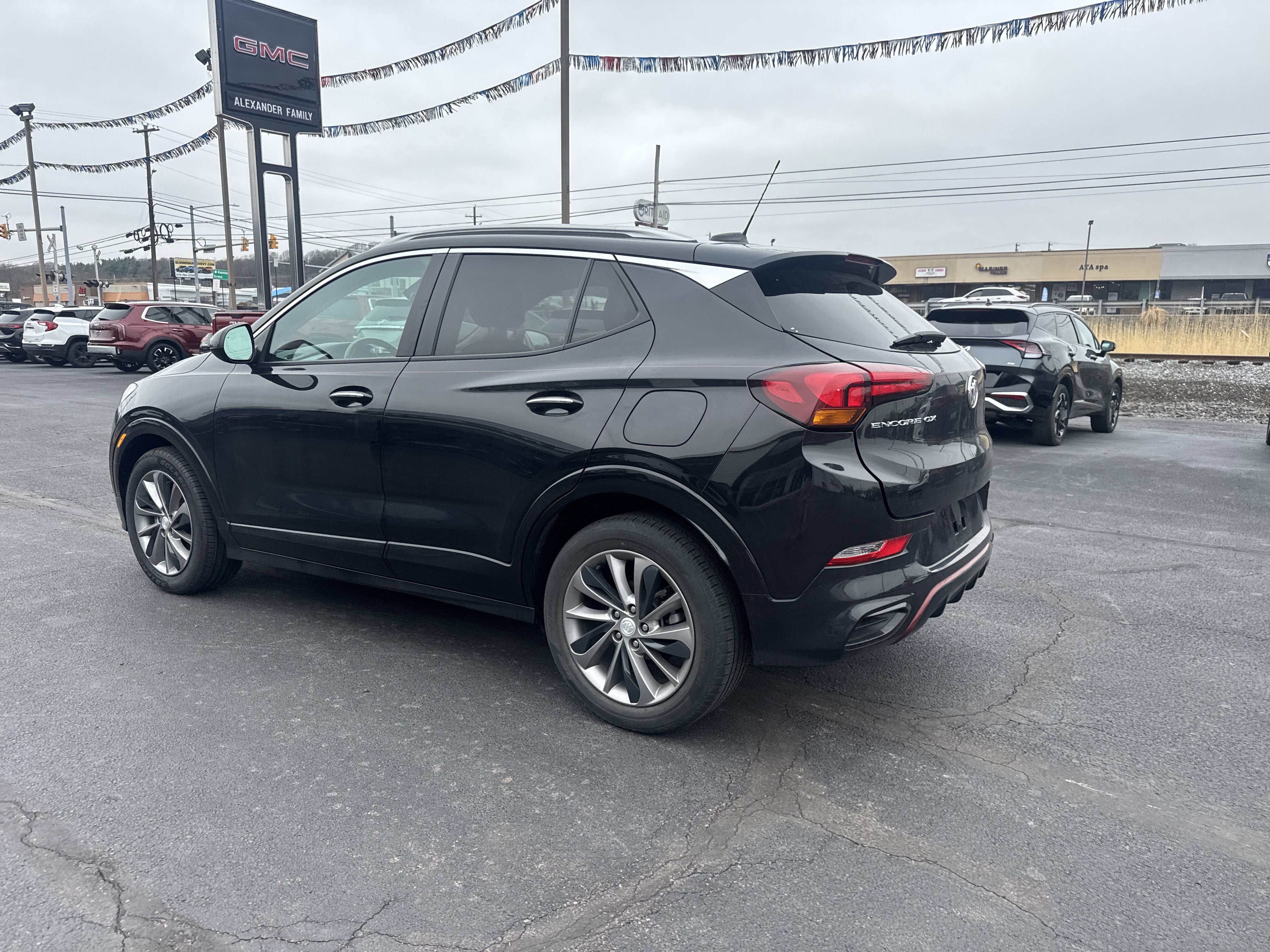 2022 Buick Encore GX Select