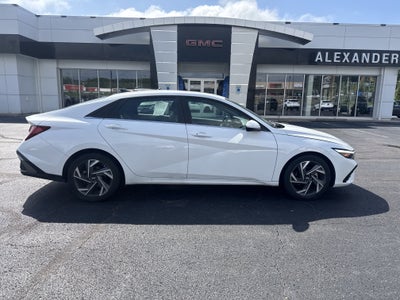 2025 Hyundai Elantra SEL Convenience