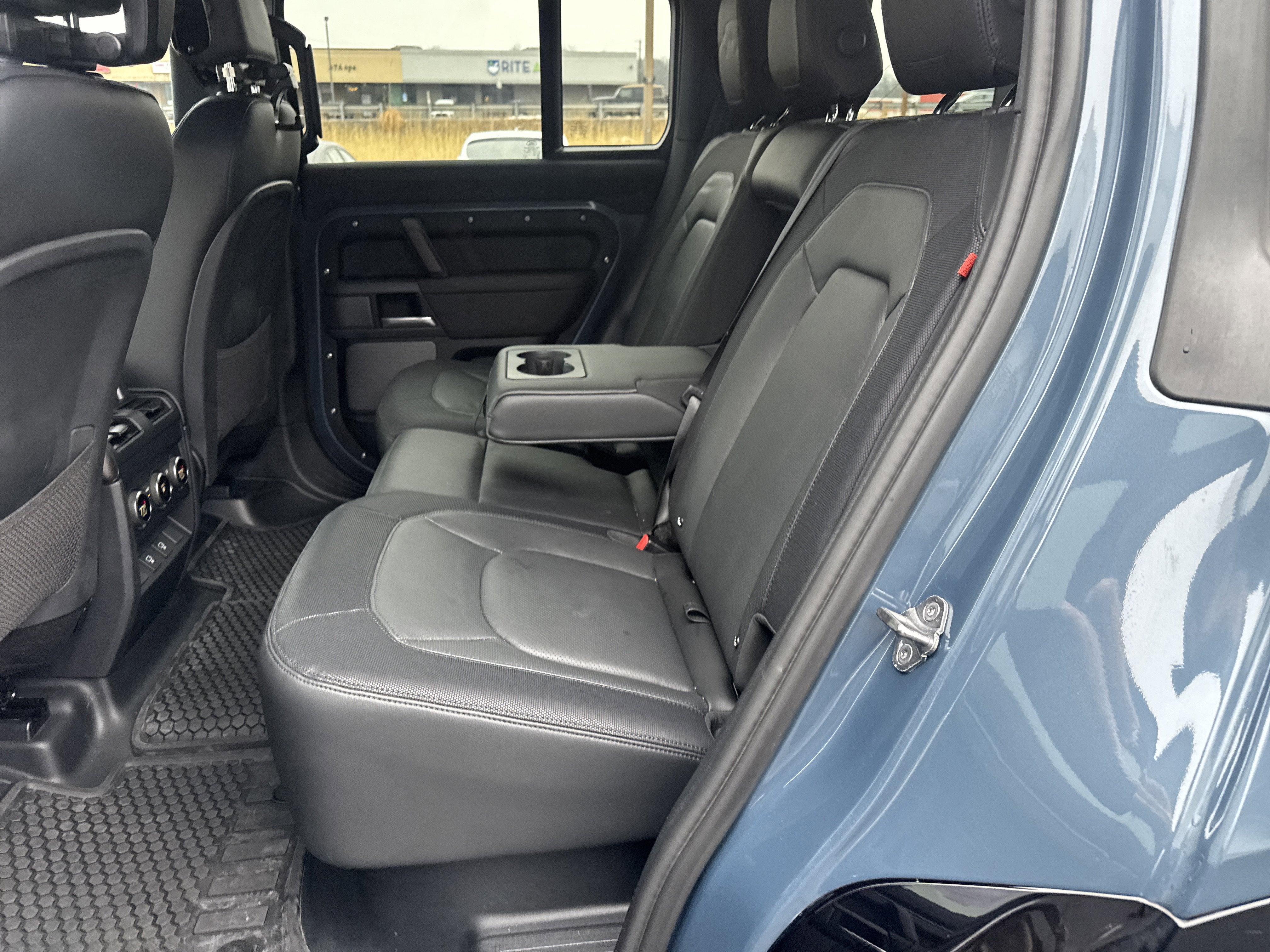 2024 Land Rover Defender X-Dynamic SE