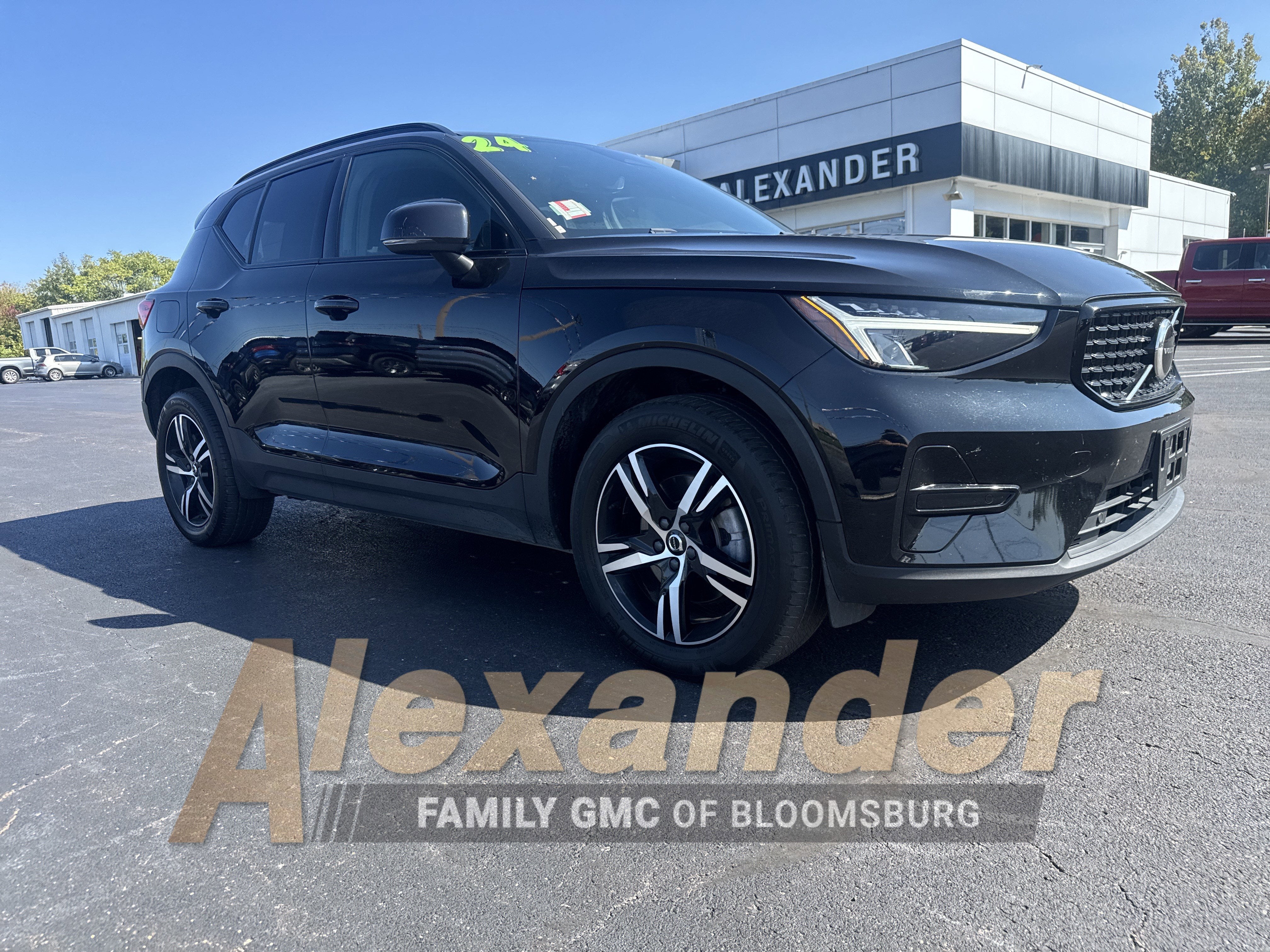 2024 Volvo XC40 Core Bright Theme