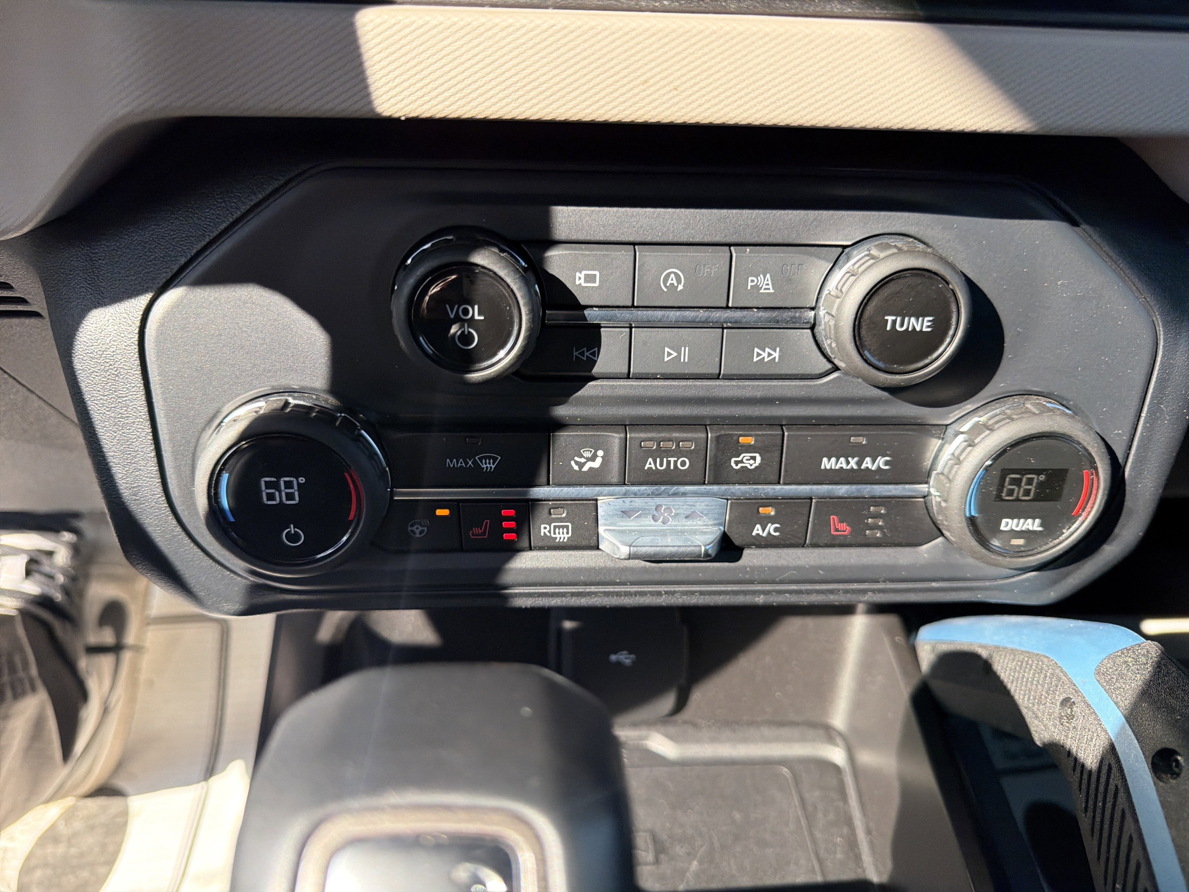 2023 Ford Bronco Base