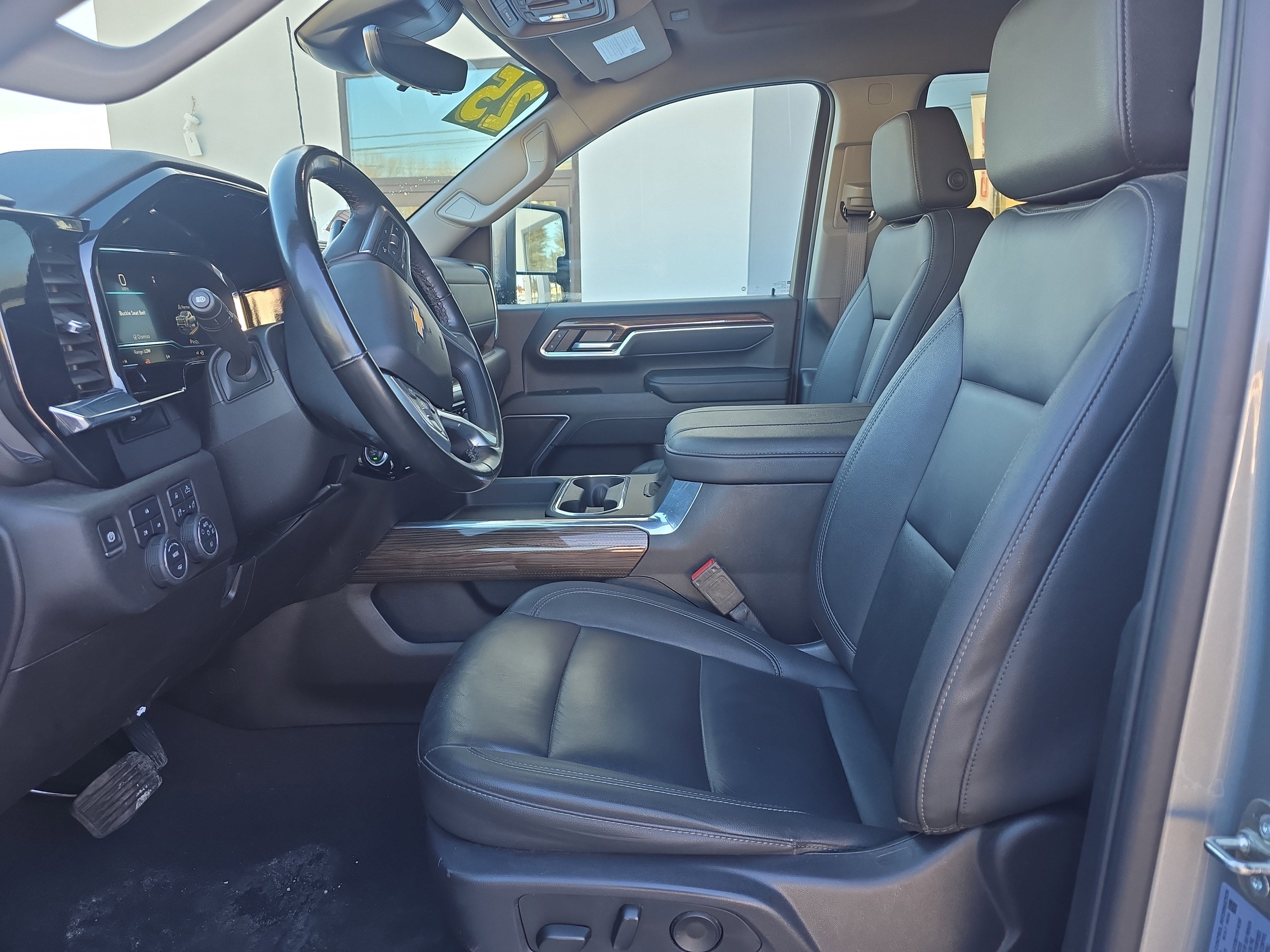 2025 Chevrolet Silverado 3500 HD LT DRW