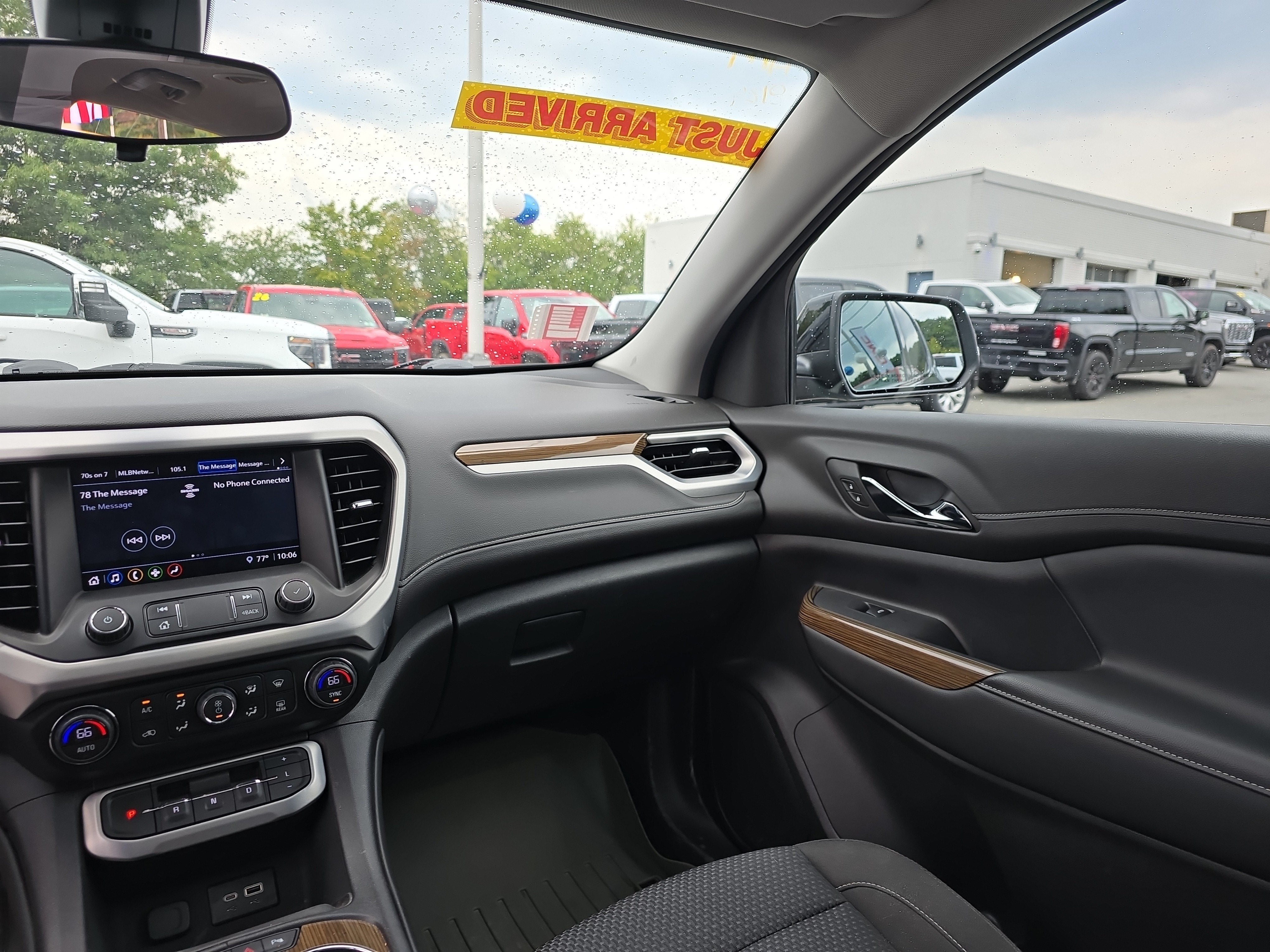 2022 GMC Acadia SLE