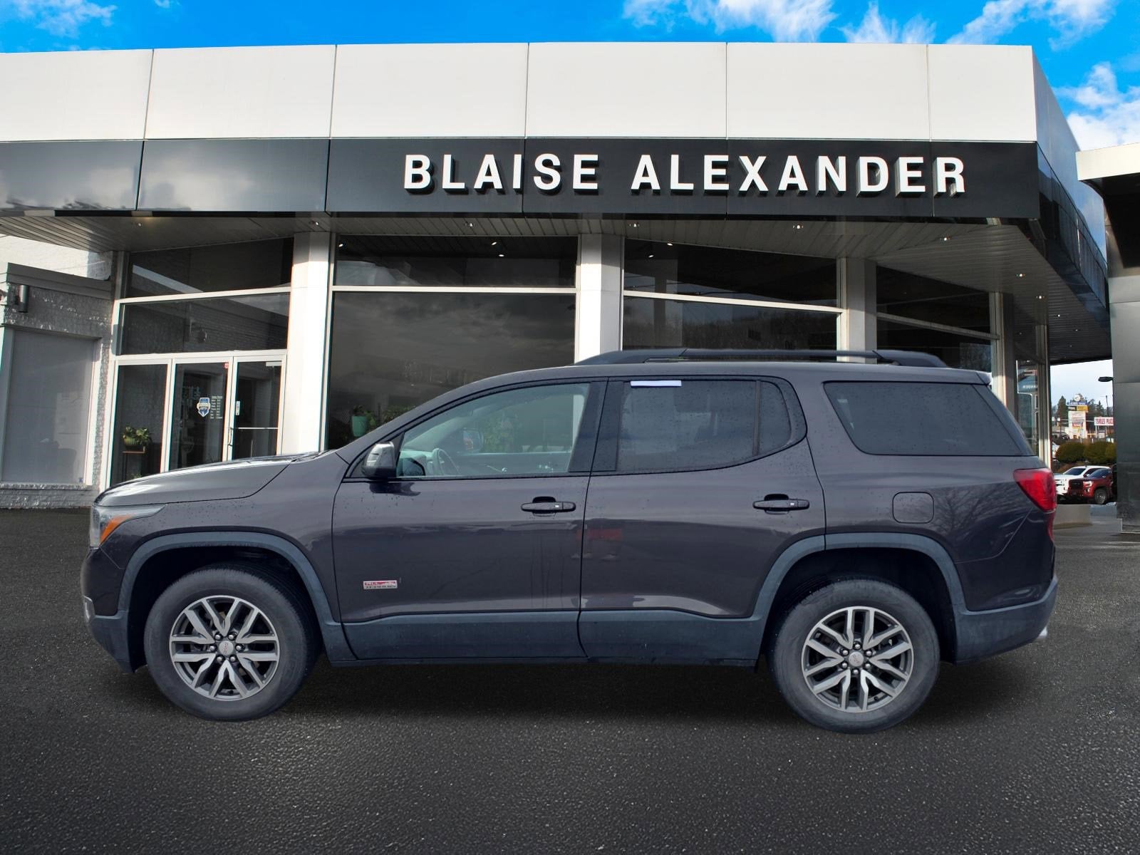 2017 GMC Acadia SLE