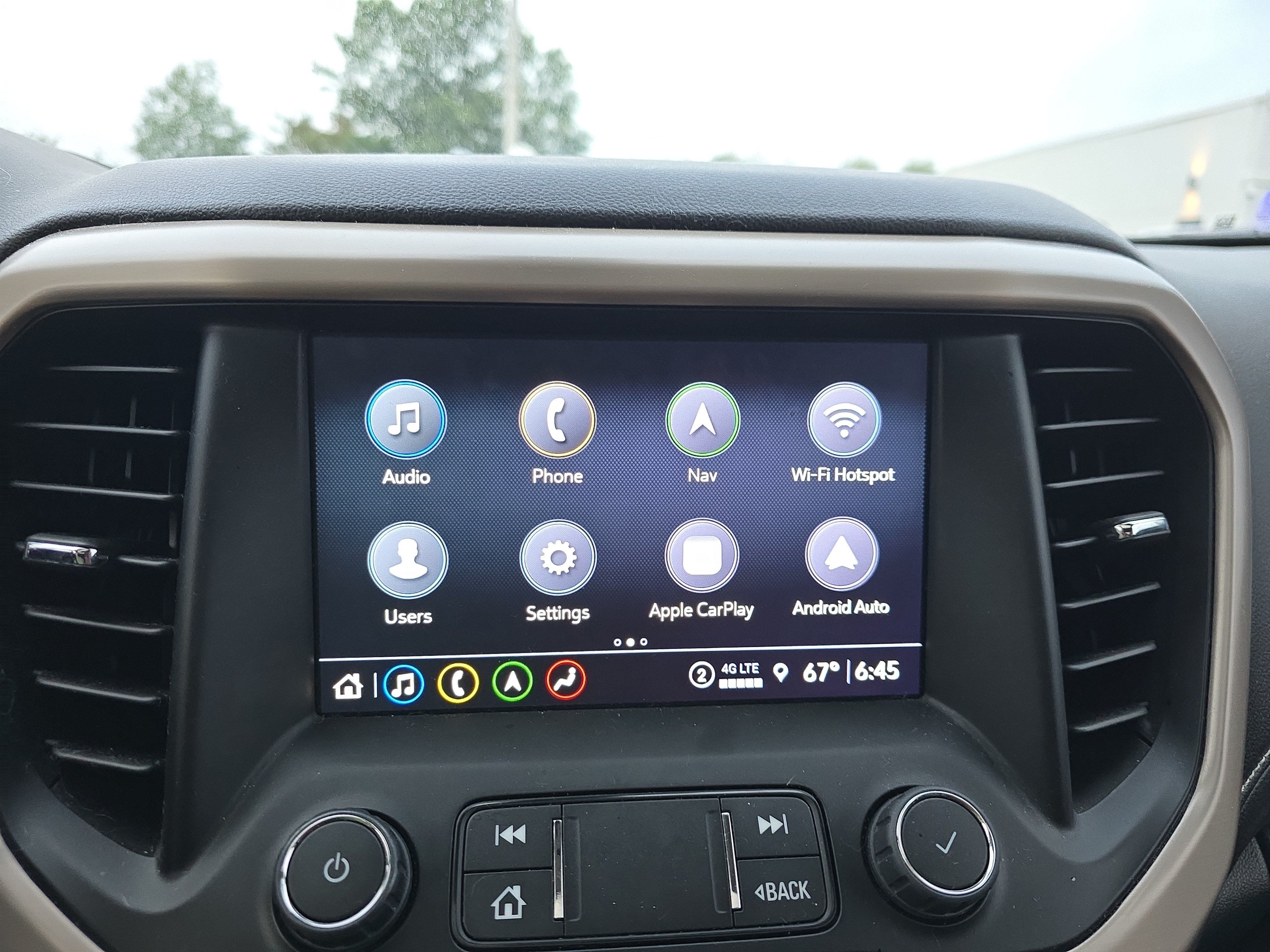 2023 GMC Acadia Denali