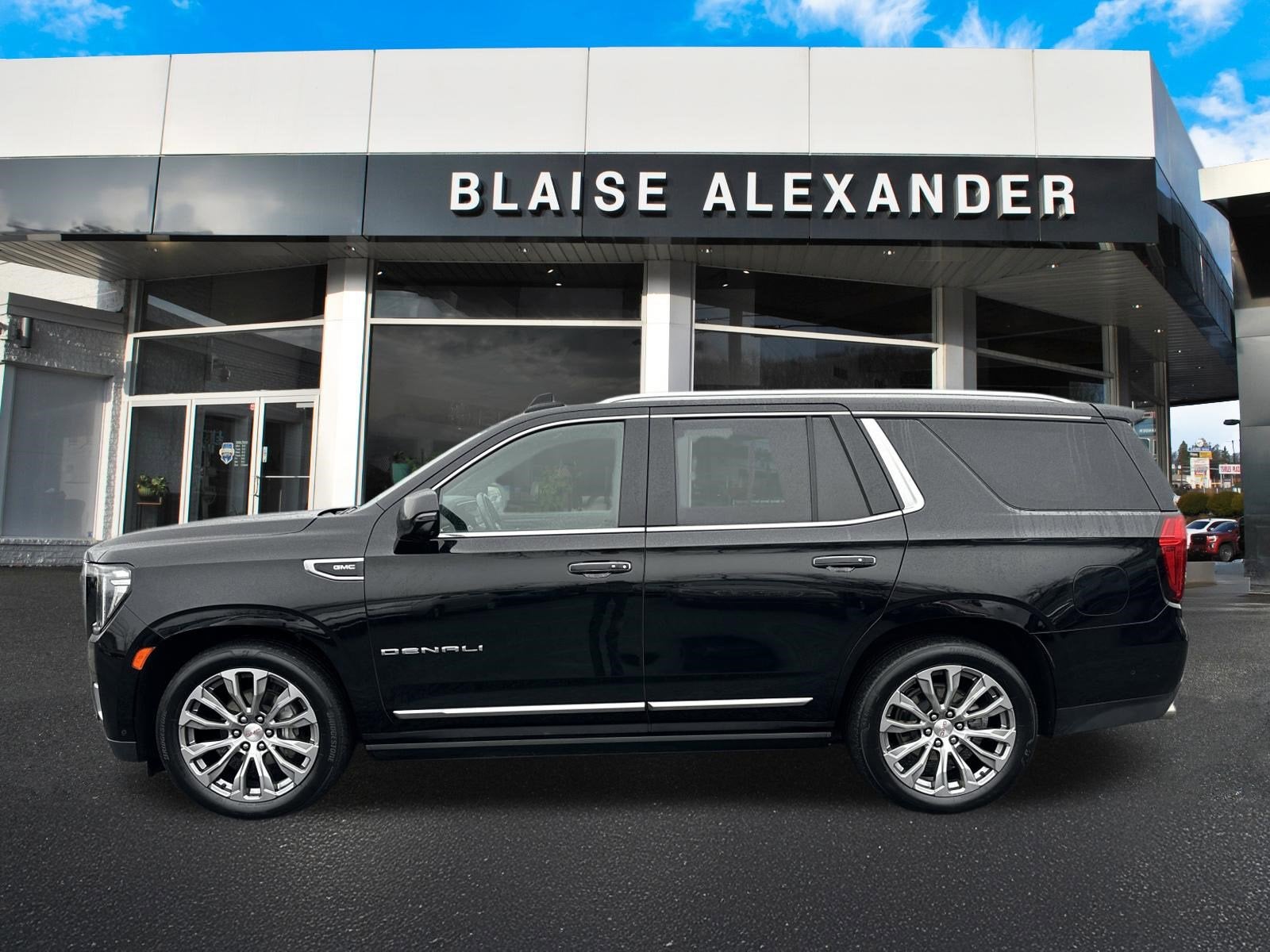 2023 GMC Yukon Denali