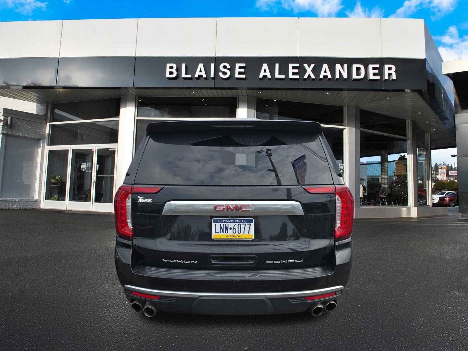 2023 GMC Yukon XL Denali
