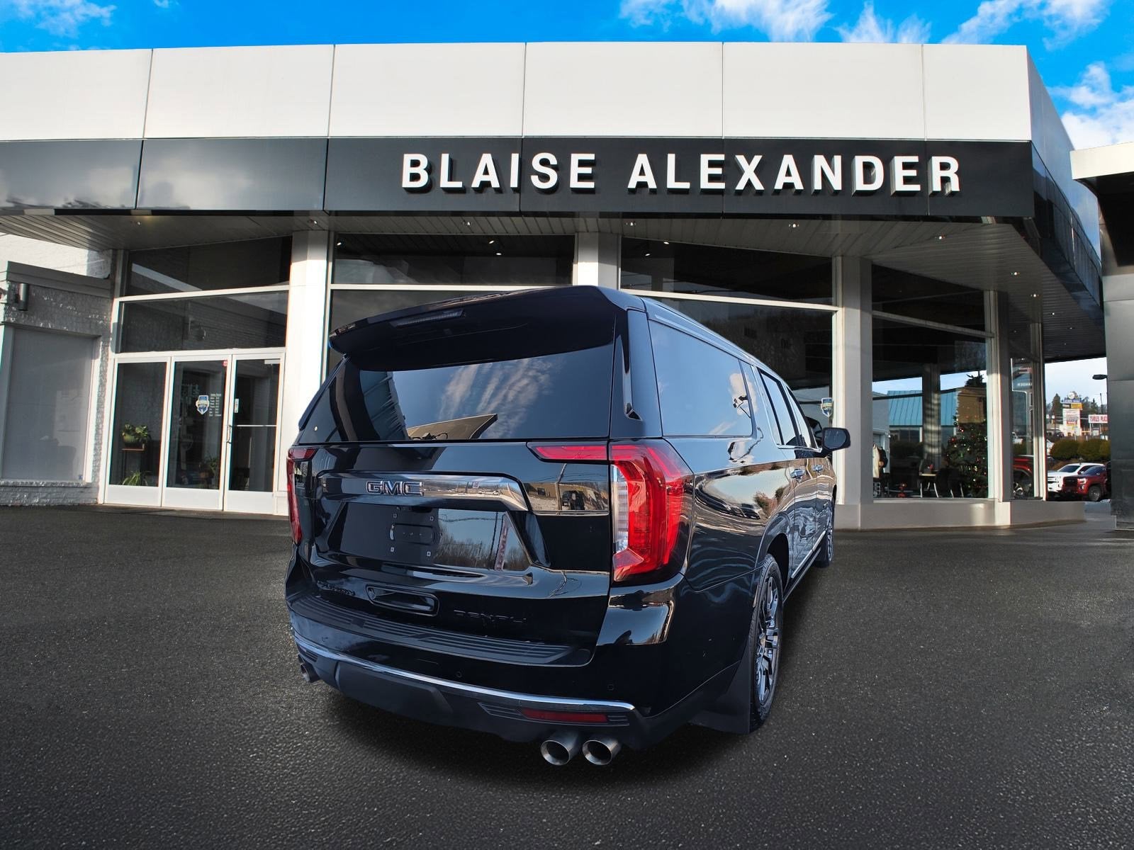 2023 GMC Yukon XL Denali Ultimate