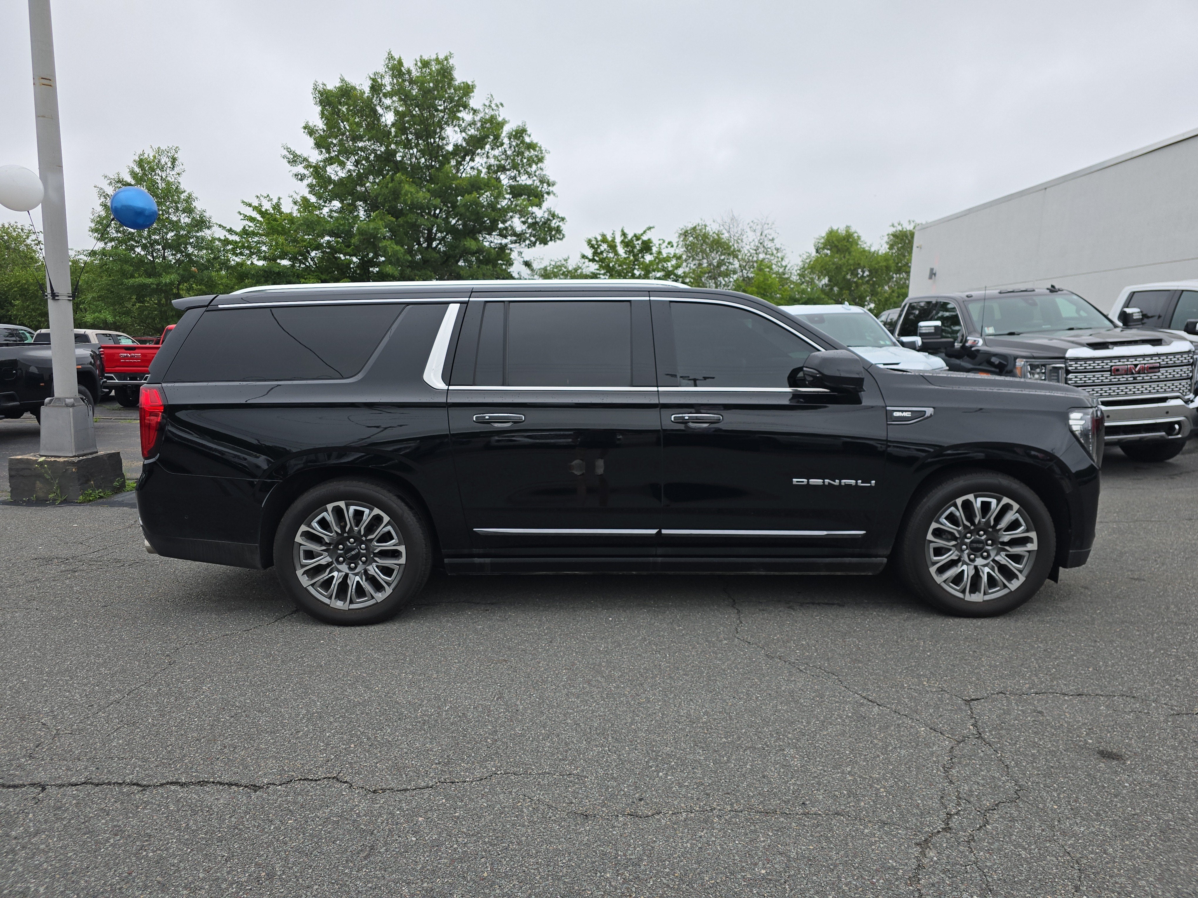 2023 GMC Yukon XL Denali Ultimate