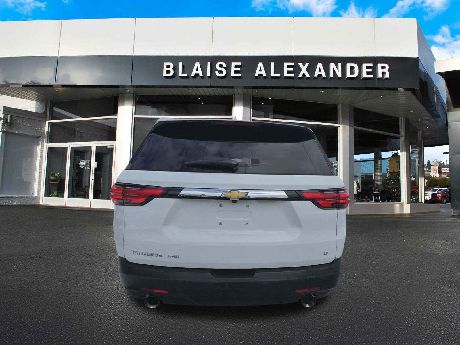 2023 Chevrolet Traverse LT Cloth