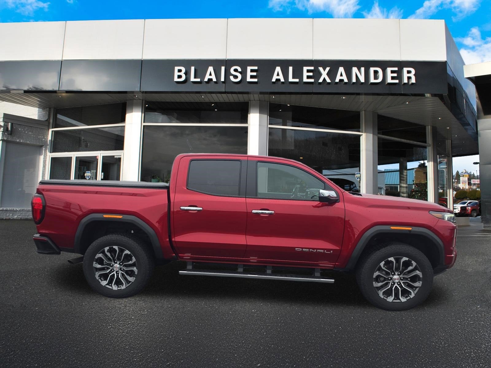 2024 GMC Canyon Denali