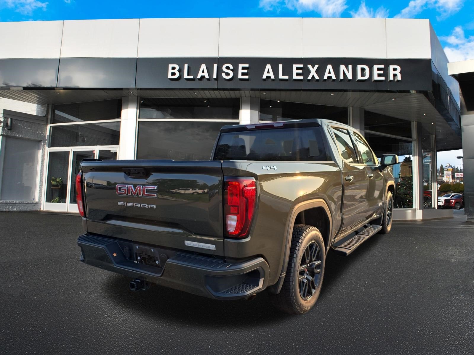 2024 GMC Sierra 1500 Elevation