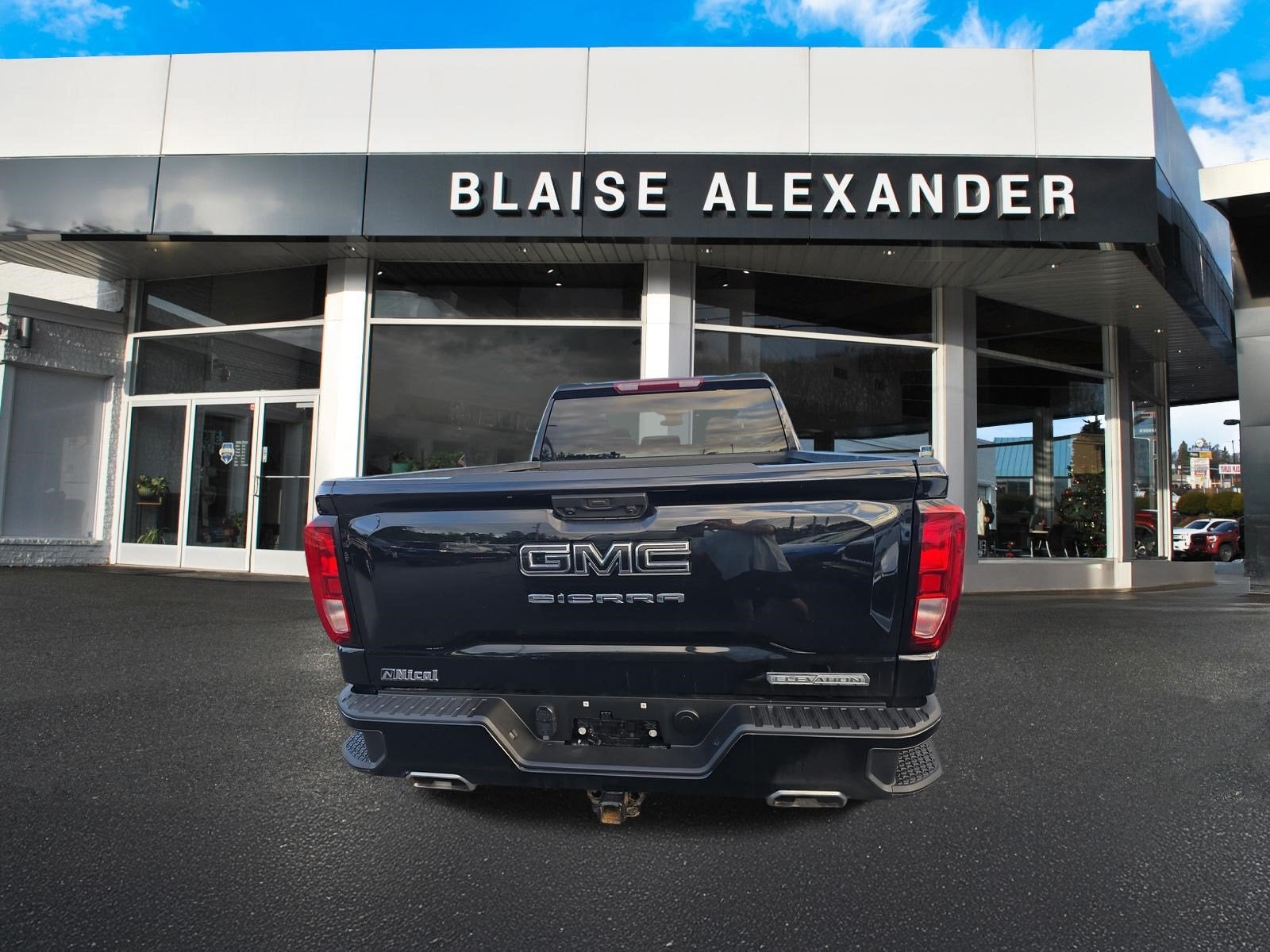 2024 GMC Sierra 1500 Elevation