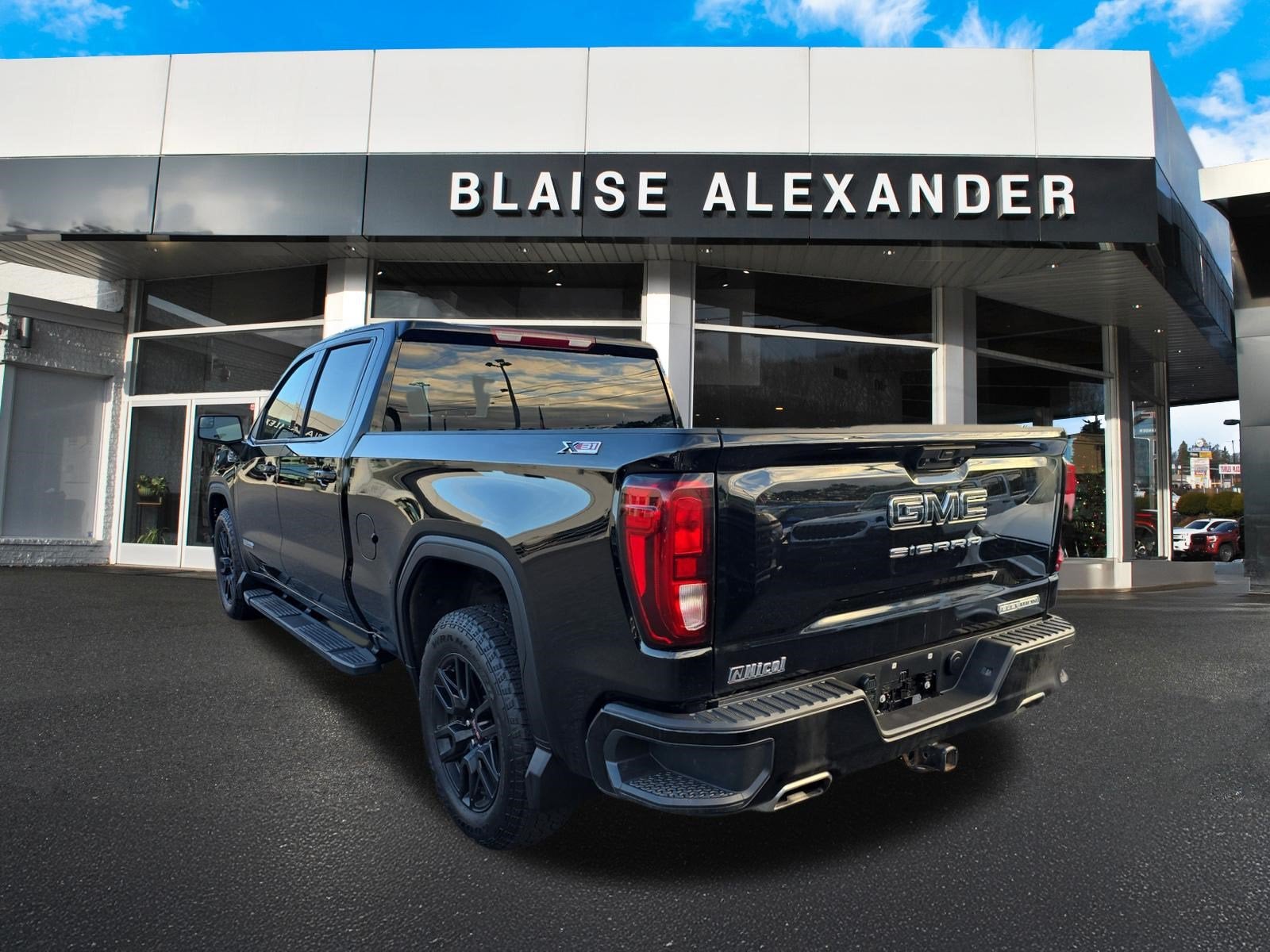 2024 GMC Sierra 1500 Elevation
