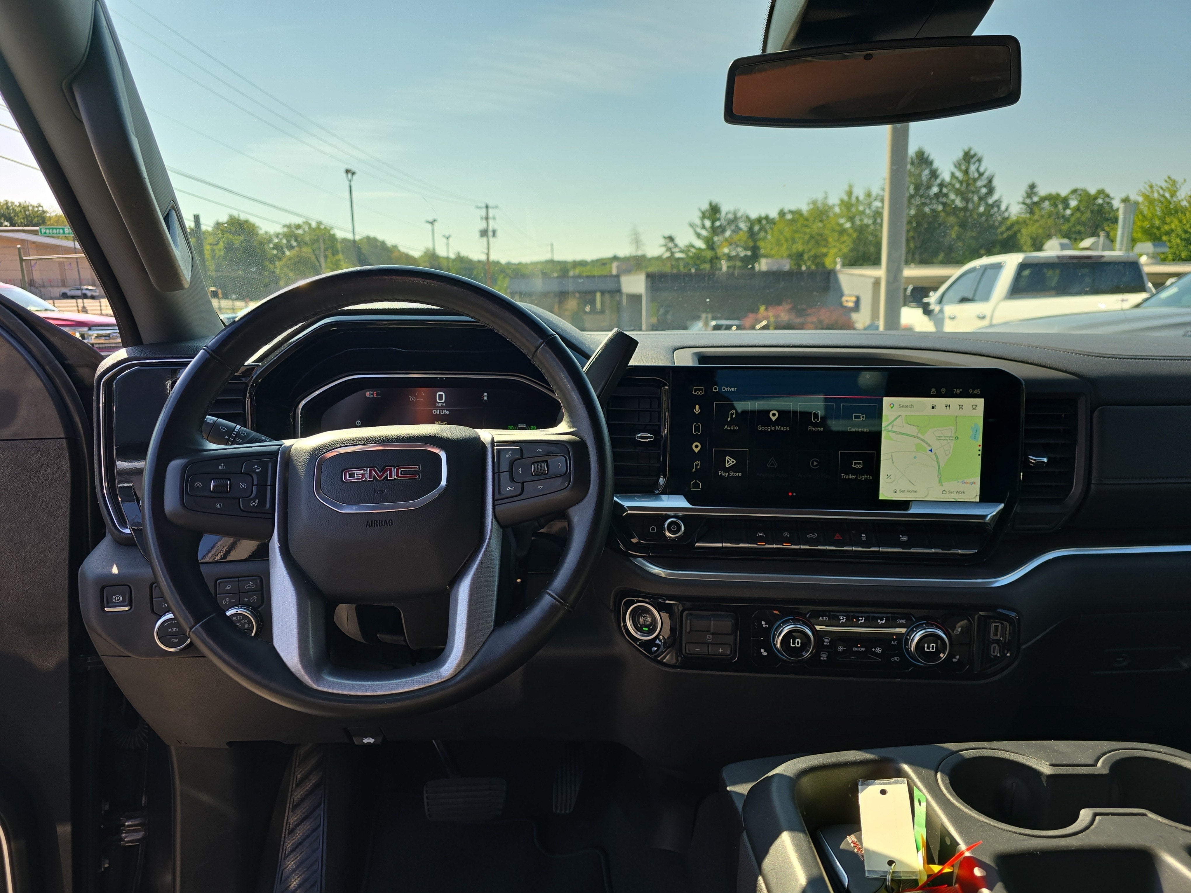 2025 GMC Sierra 1500 SLT