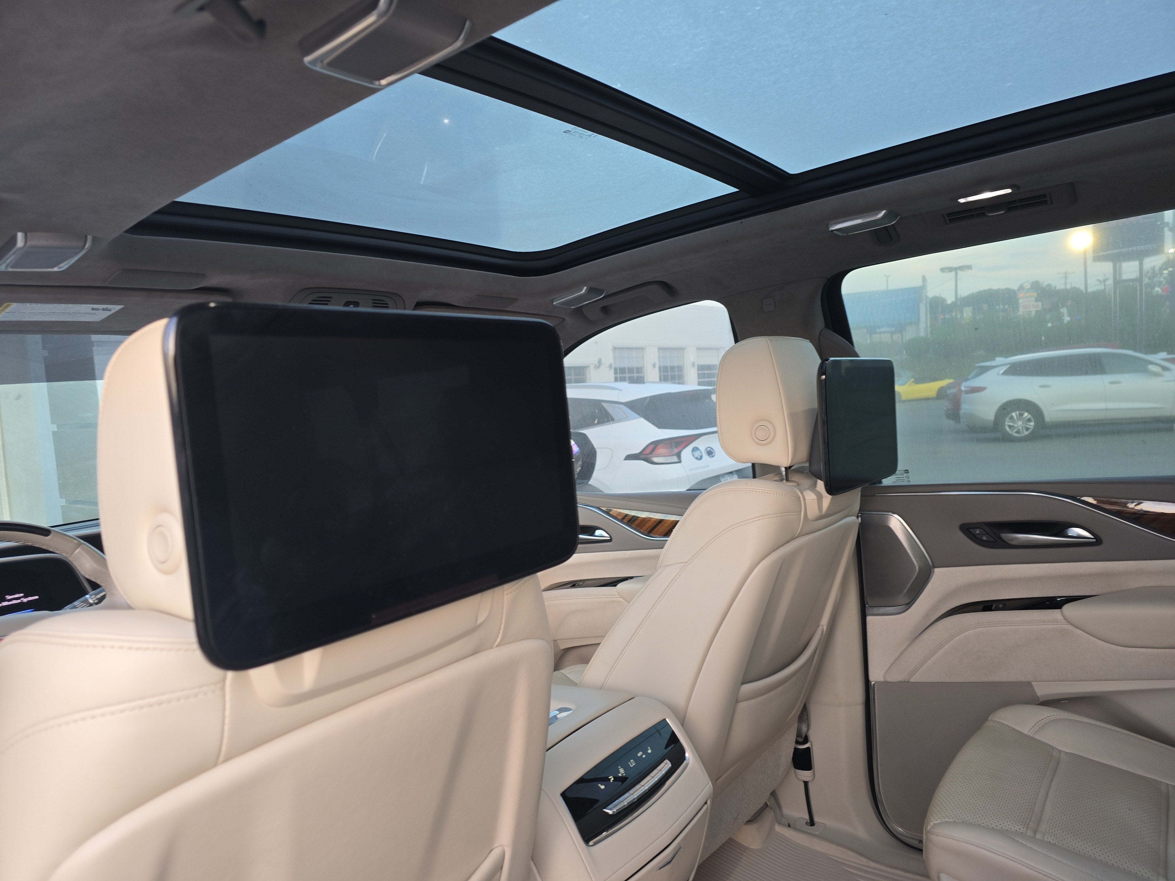 2021 Cadillac Escalade ESV Premium Luxury Platinum