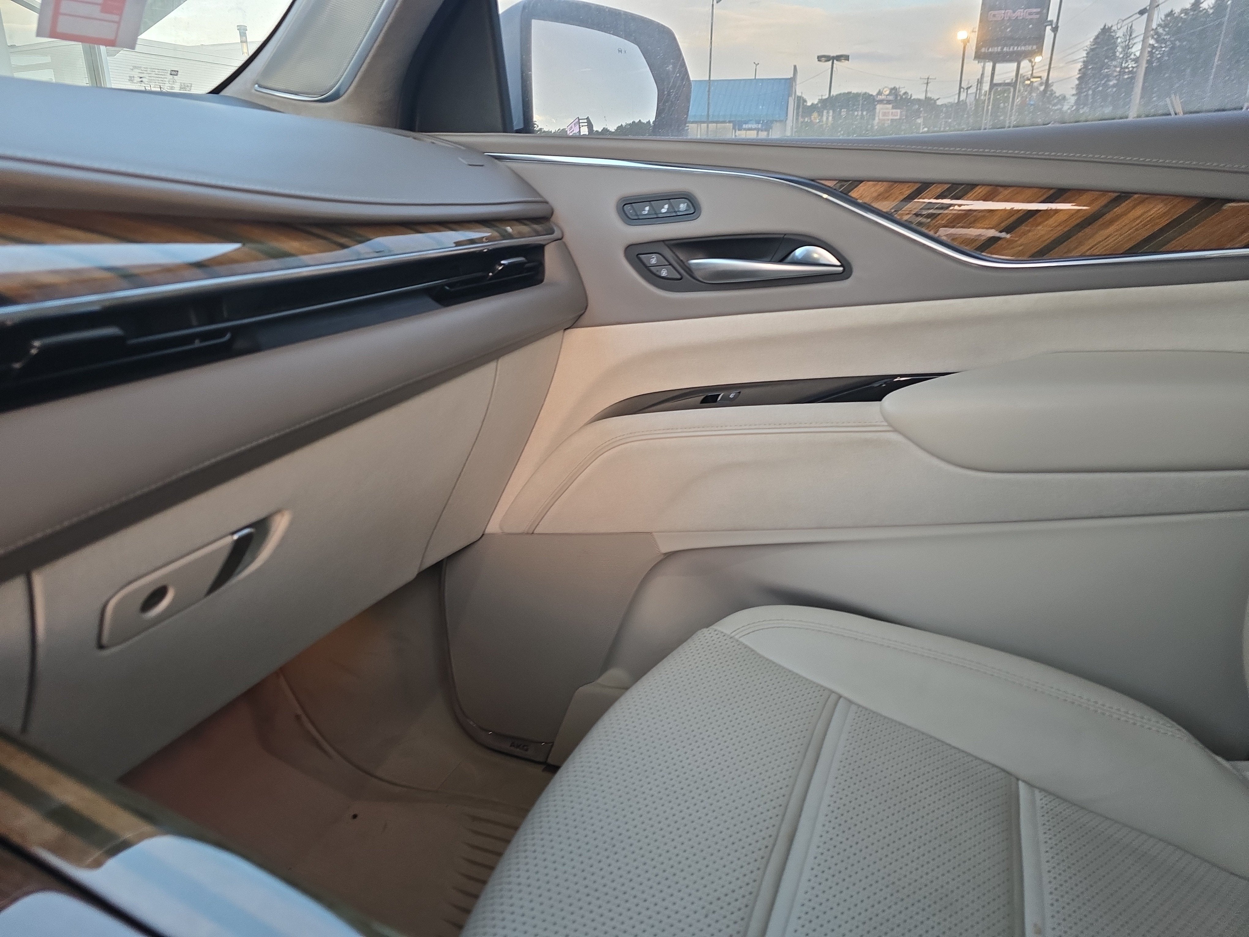 2021 Cadillac Escalade ESV Premium Luxury Platinum