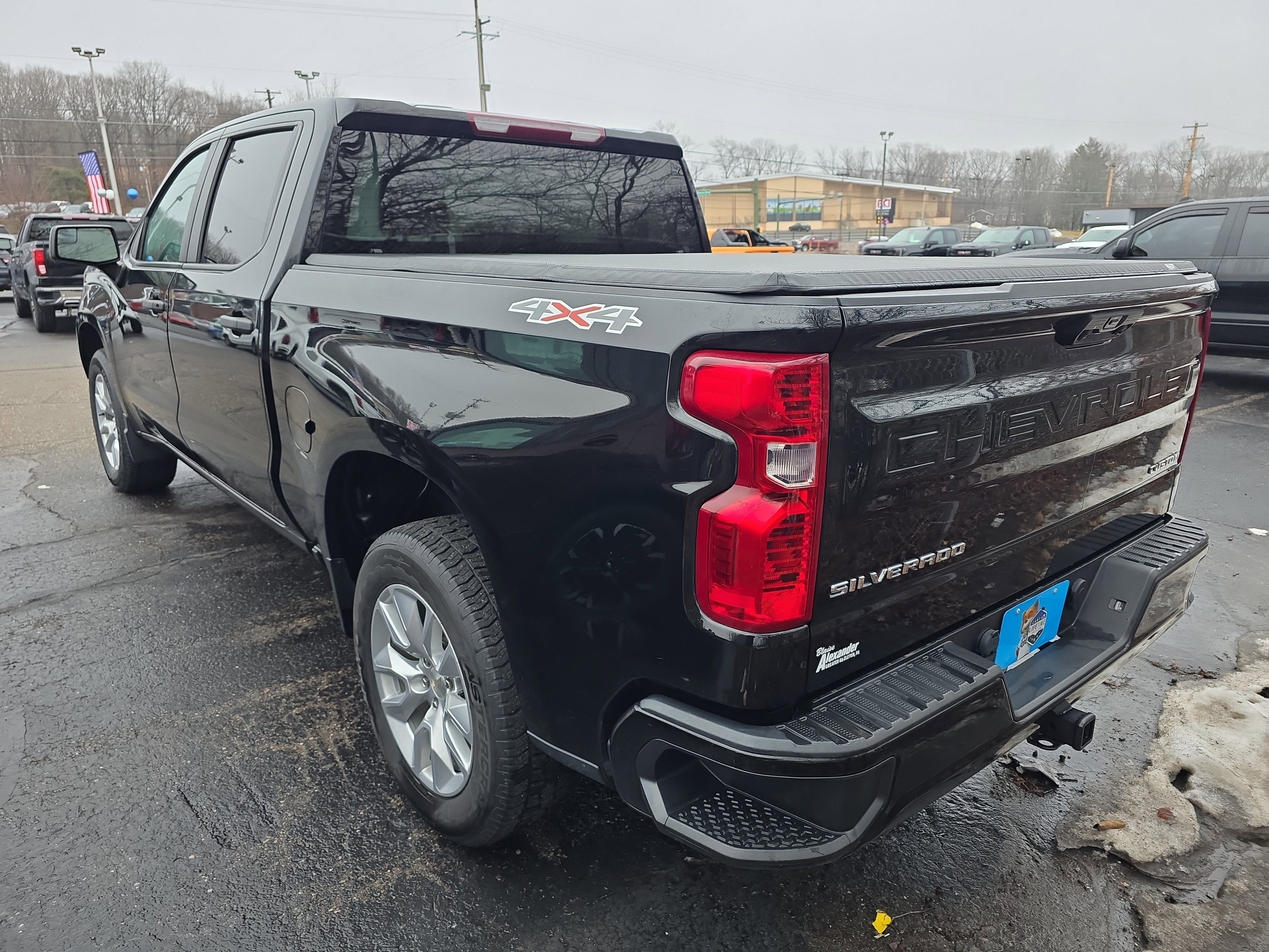 2022 Chevrolet Silverado 1500 Custom